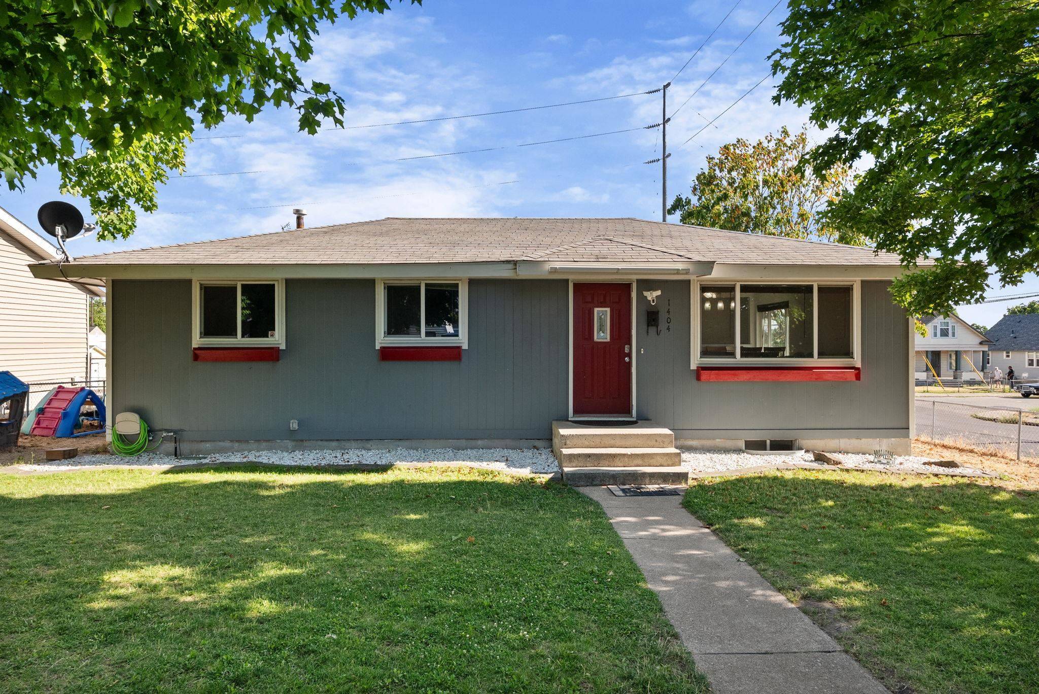 1404 E Gordon Ct, Spokane, WA 99207