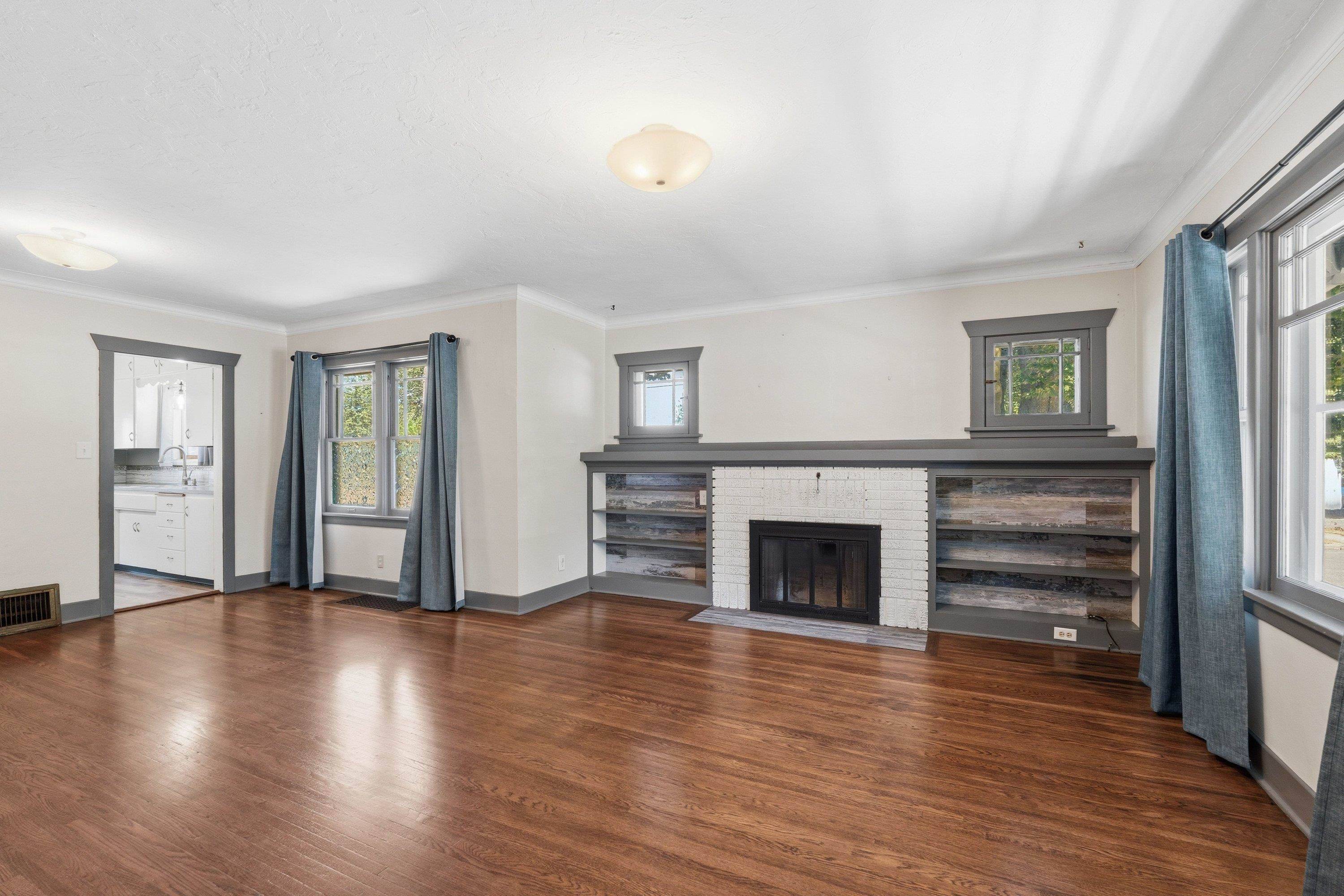 3302 W 8TH Ave, Spokane, WA 99205