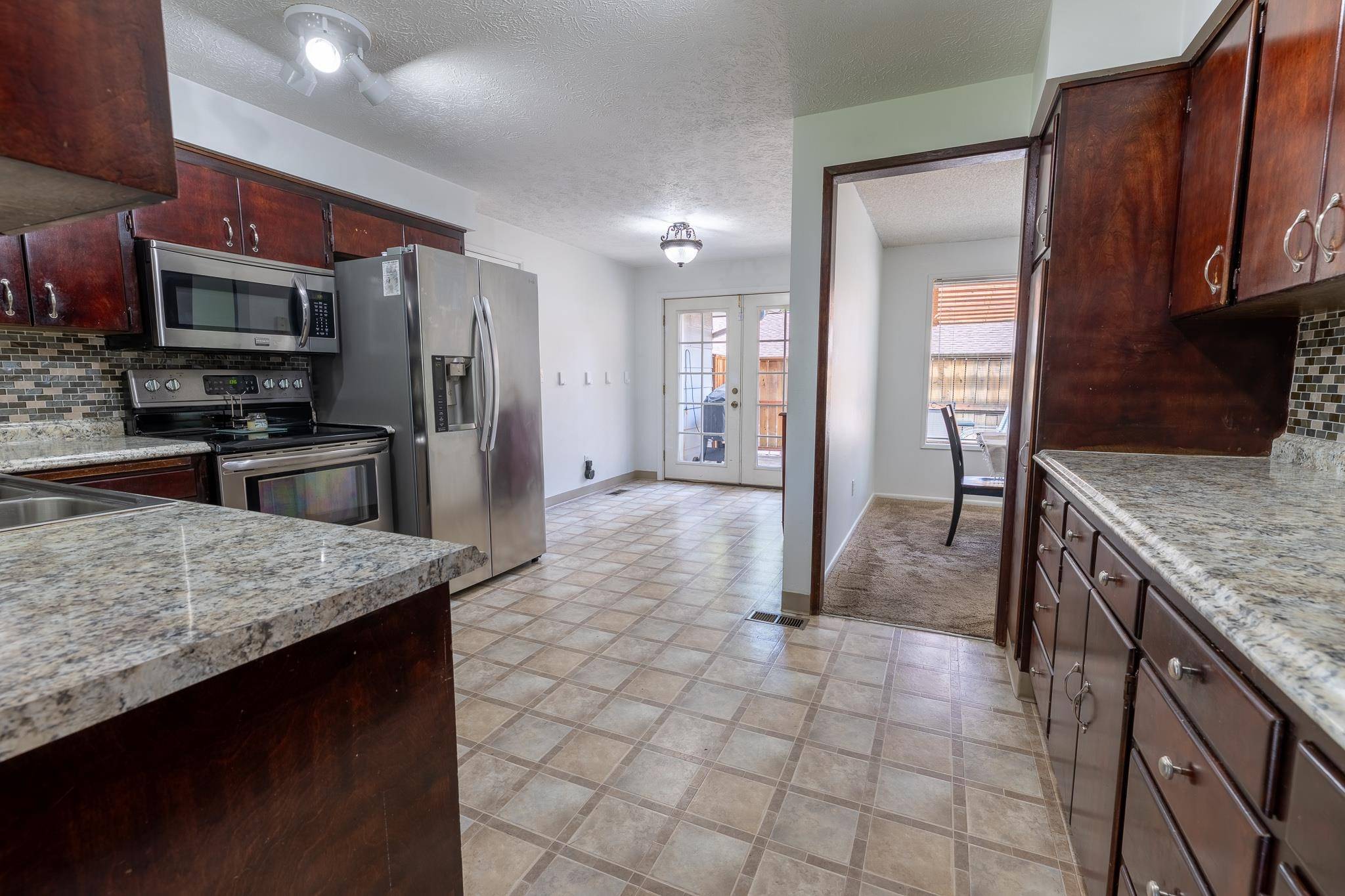 5211 W Myrtlewood Ct, Spokane, WA 99208
