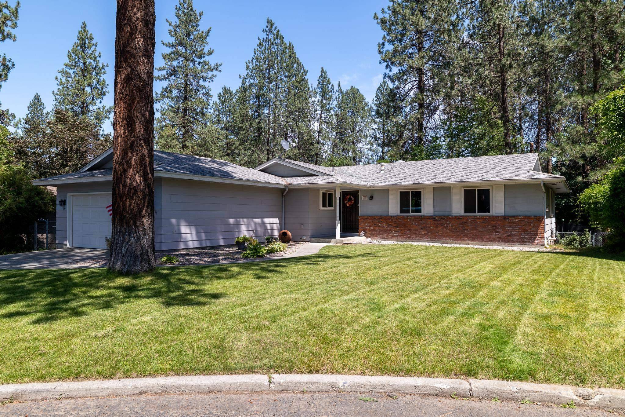 5211 W Myrtlewood Ct, Spokane, WA 99208