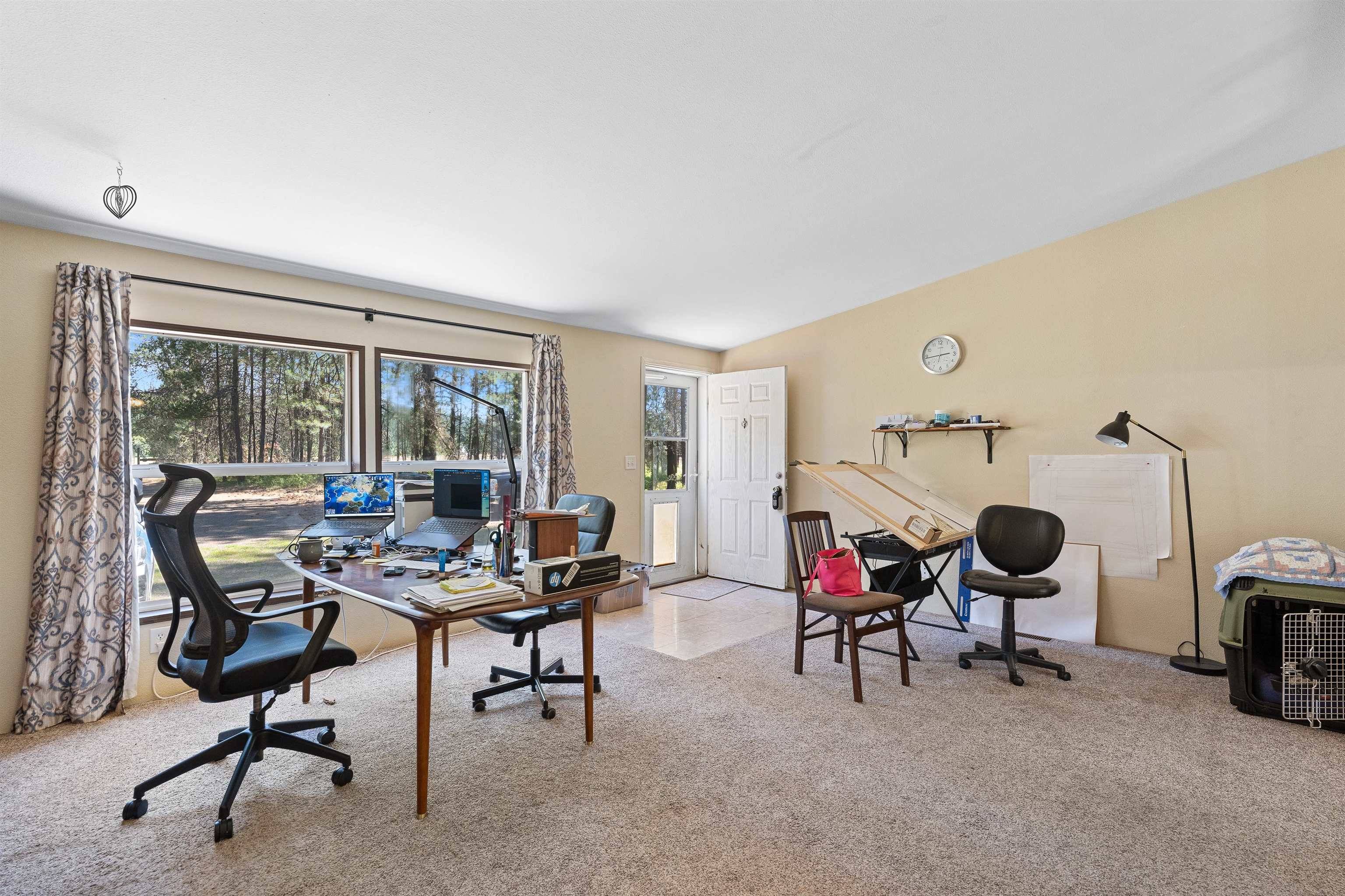 8421 E Elk Chattaroy Rd, Chattaroy, WA 99003