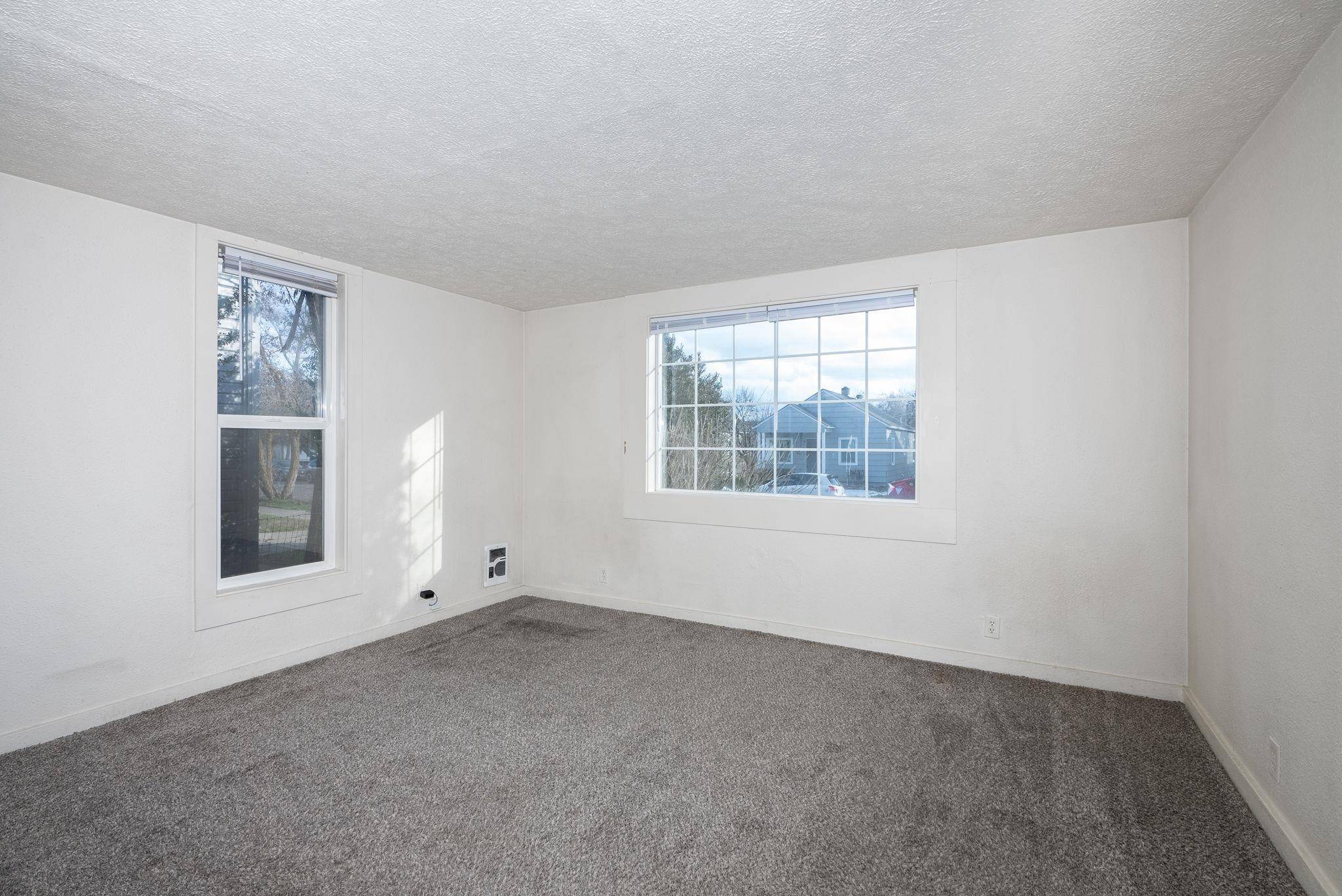 2022 W College Ave, Spokane, WA 99201