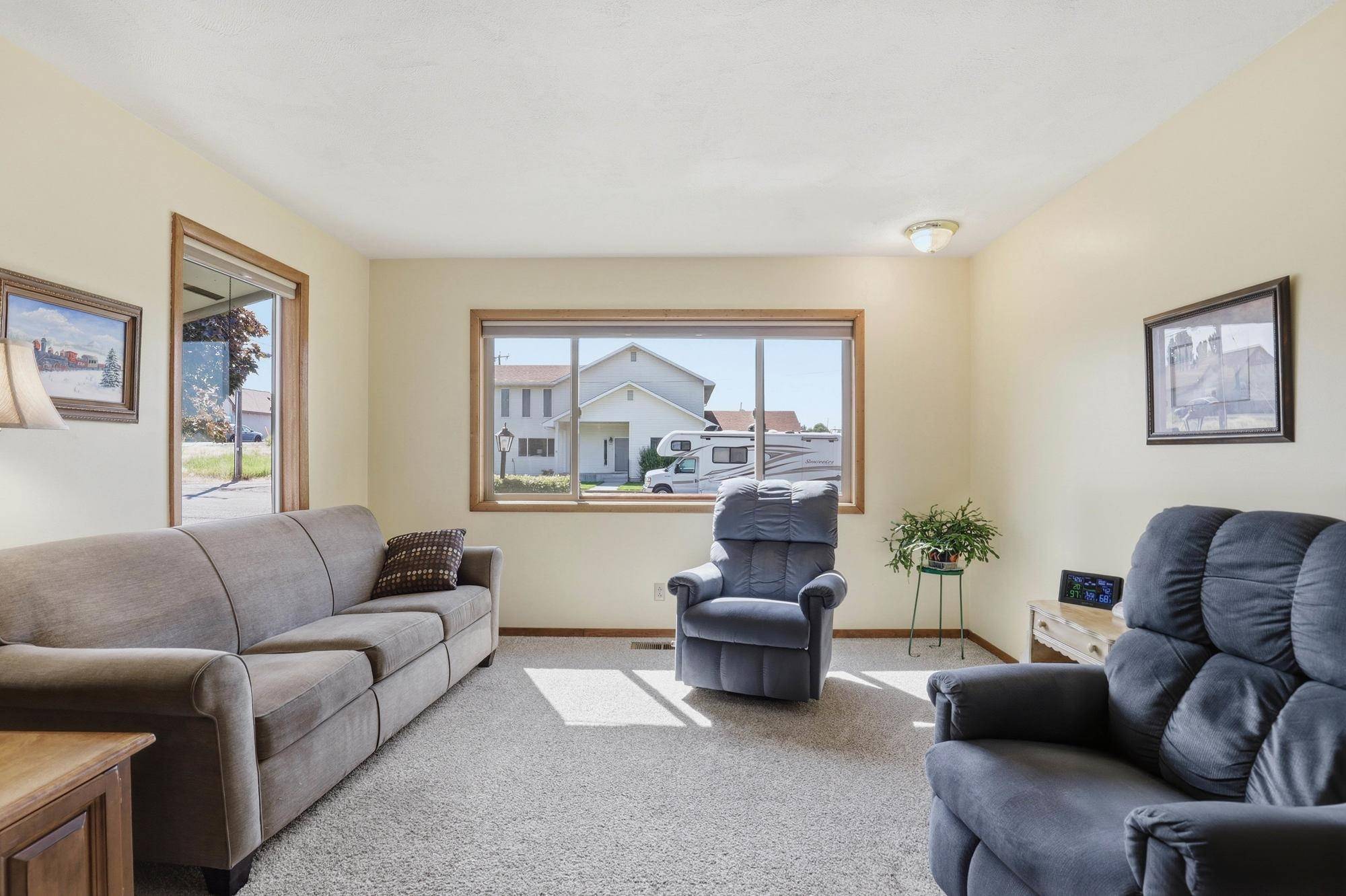 401 N 11th St, Davenport, WA 99122