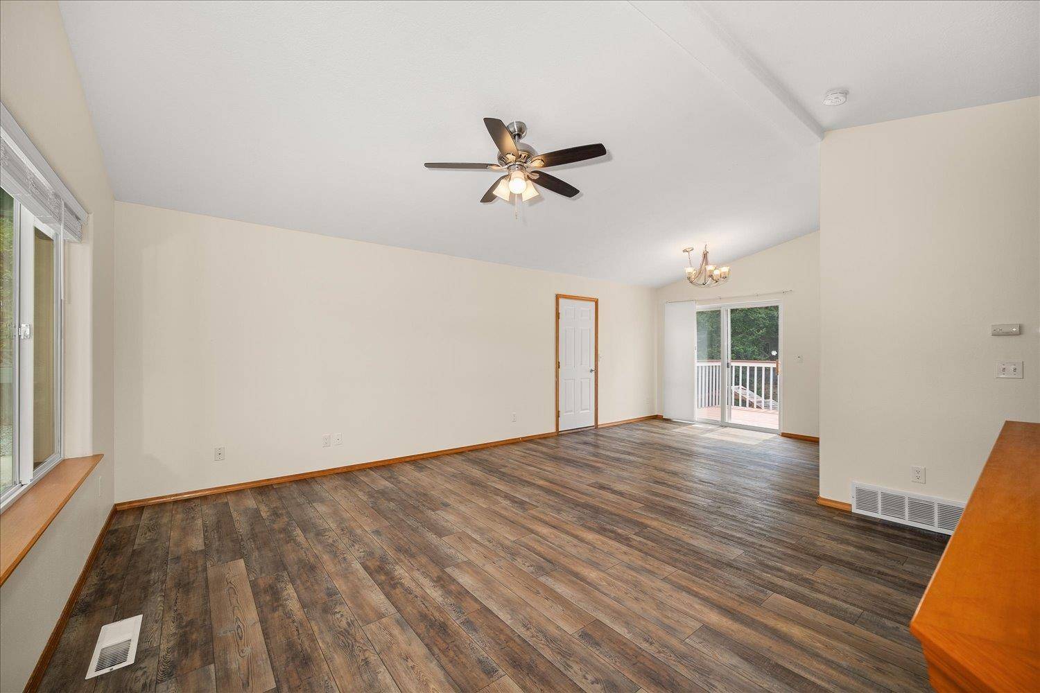 8202 E Tony Ln, Spokane, WA 99217