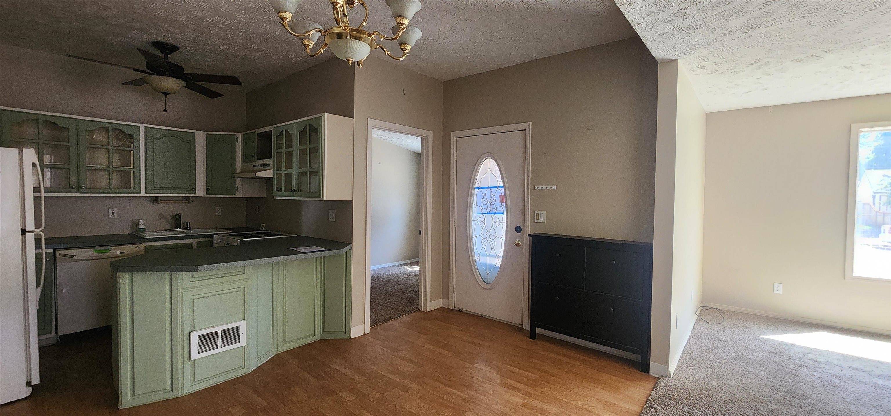 806 S Greene St, Spokane, WA 99202