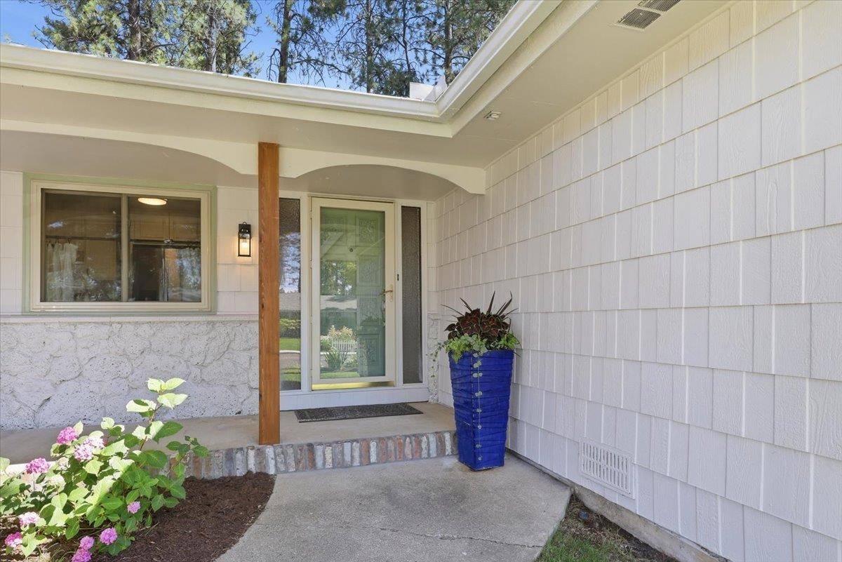 5326 W Shawnee Ave, Spokane, WA 99208