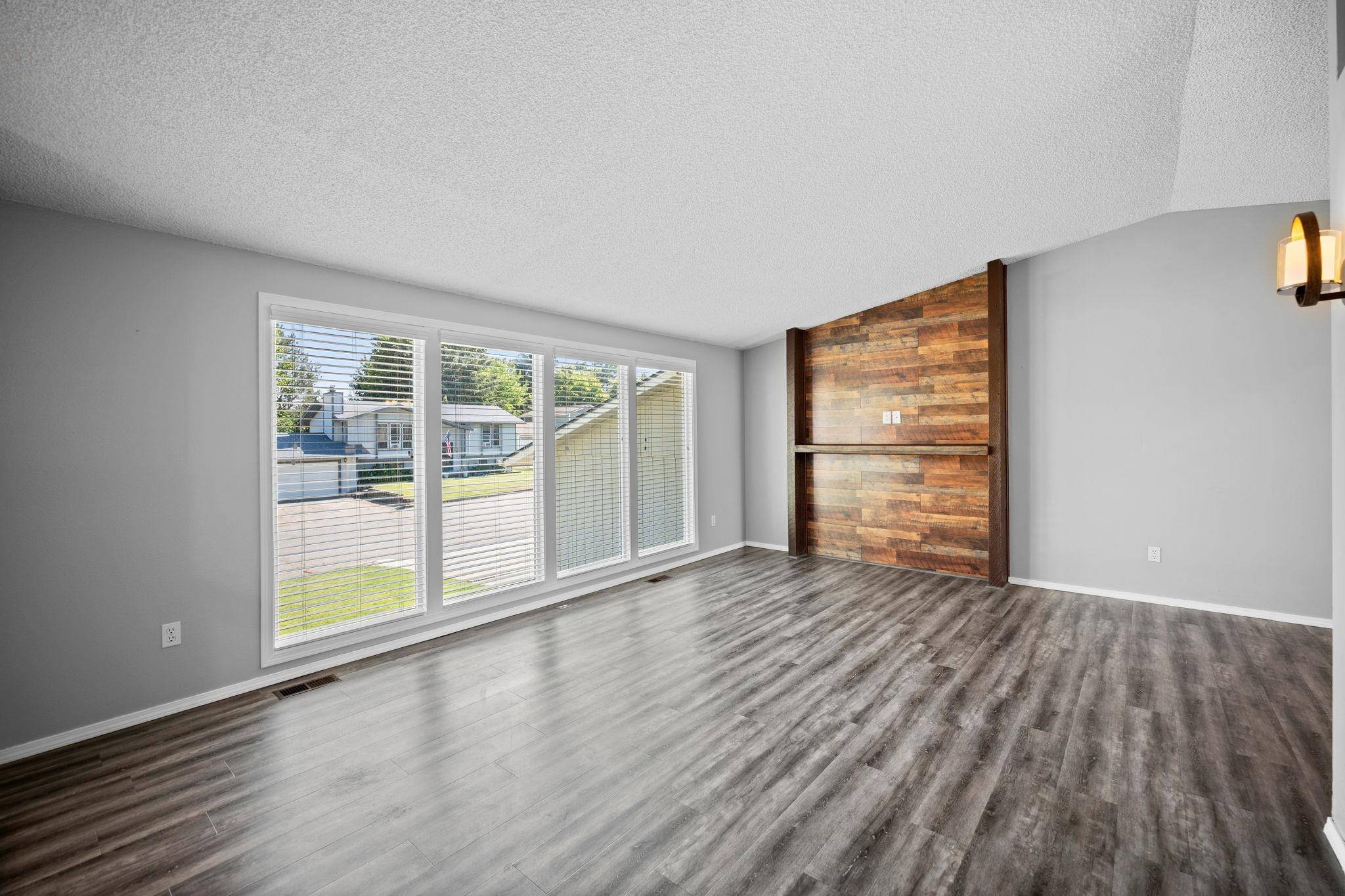 15313 E 14TH Ave, Spokane Valley, WA 99037