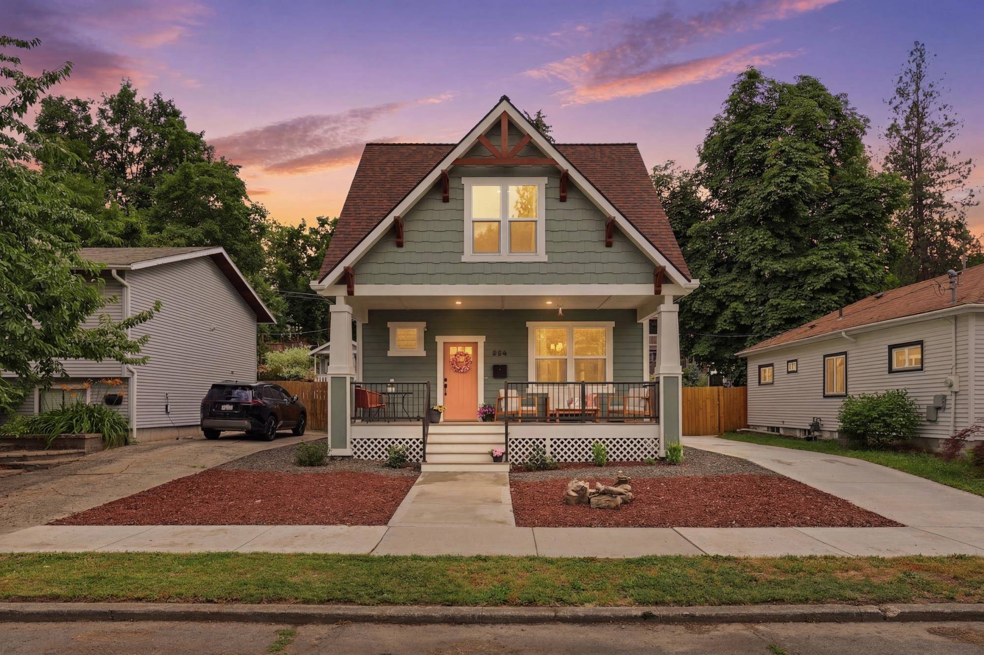 806 E 10th Ave, Spokane, WA 99202