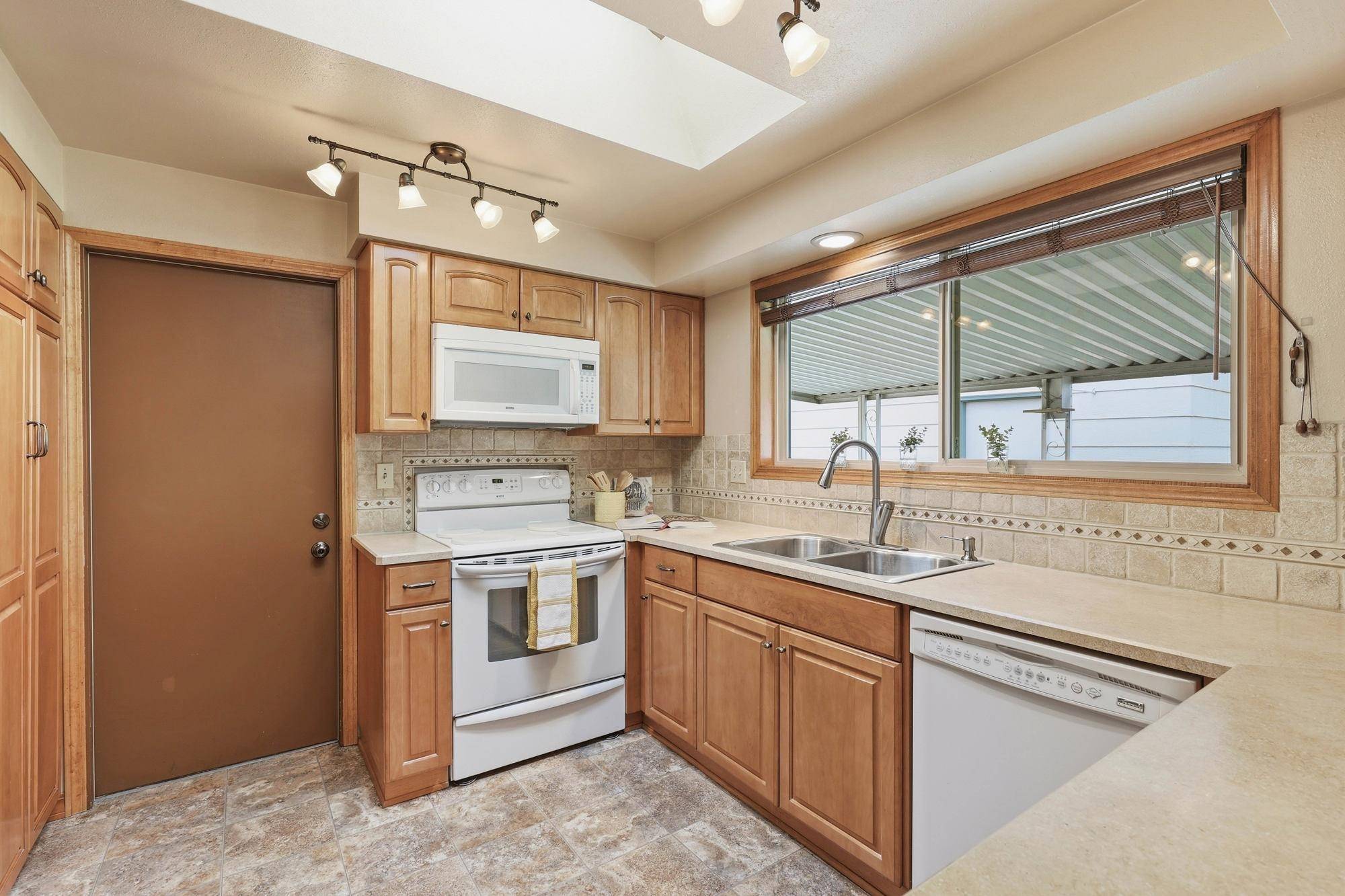 2723 S CHERYL Ct, Spokane Valley, WA 99037