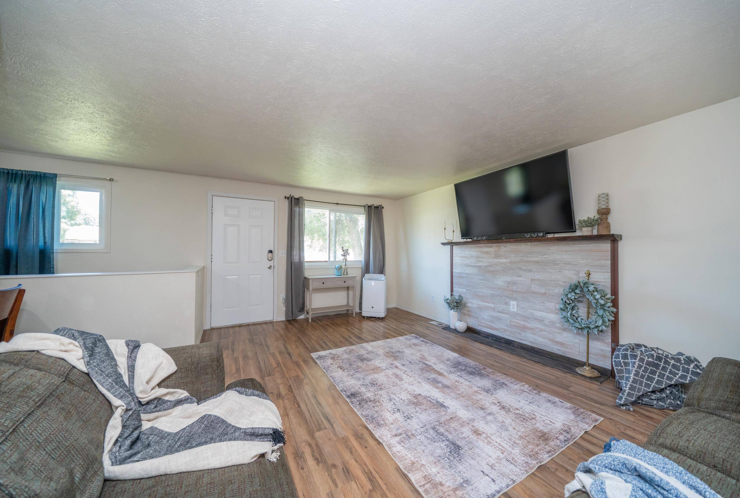 1328 E Joseph Ave, Spokane, WA 99208