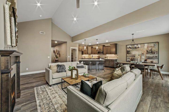 18096 N Morton Ct, Colbert, WA 99005