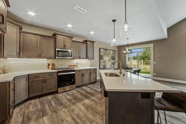 18096 N Morton Ct, Colbert, WA 99005