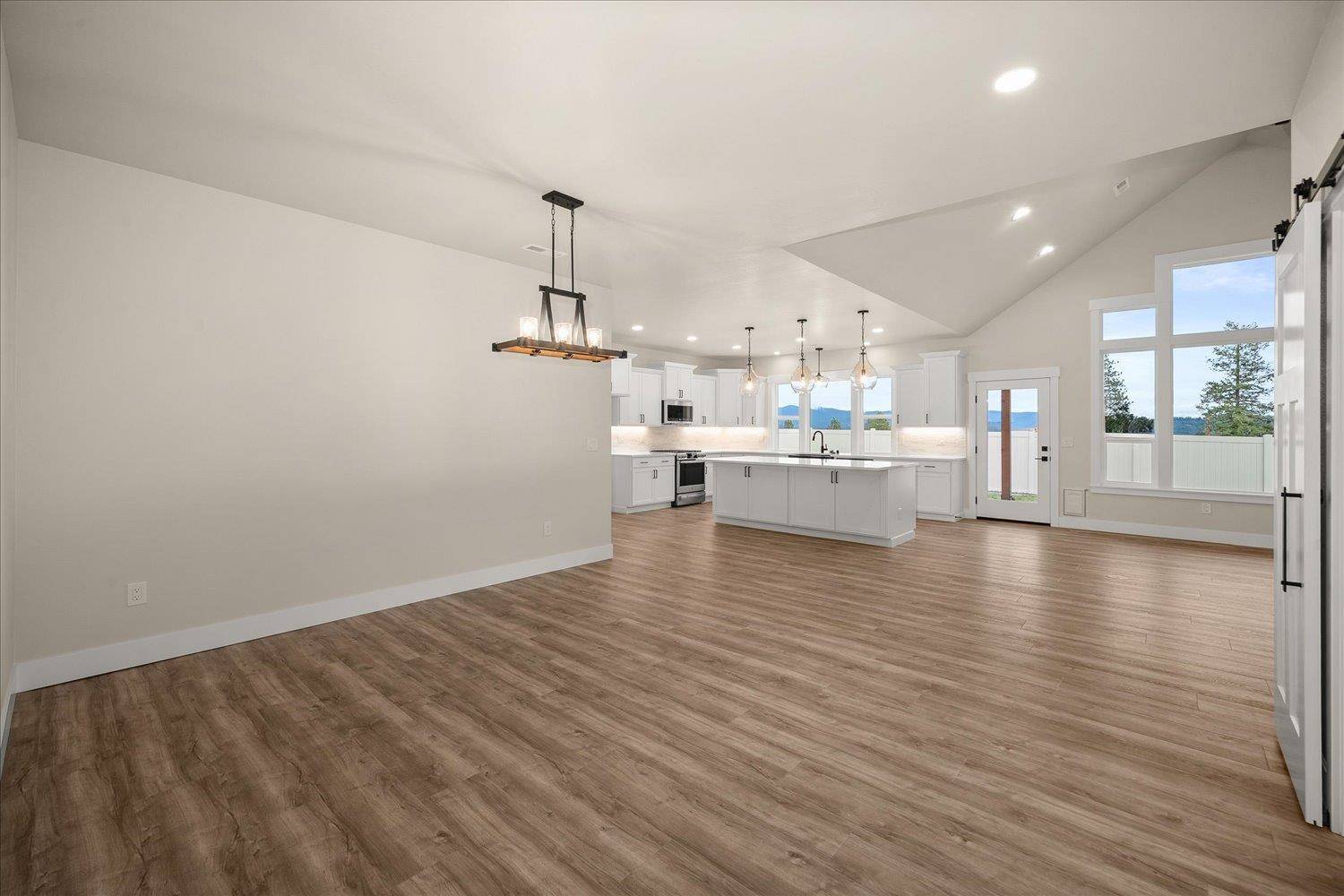 18069 N Morton Ct, Colbert, WA 99005