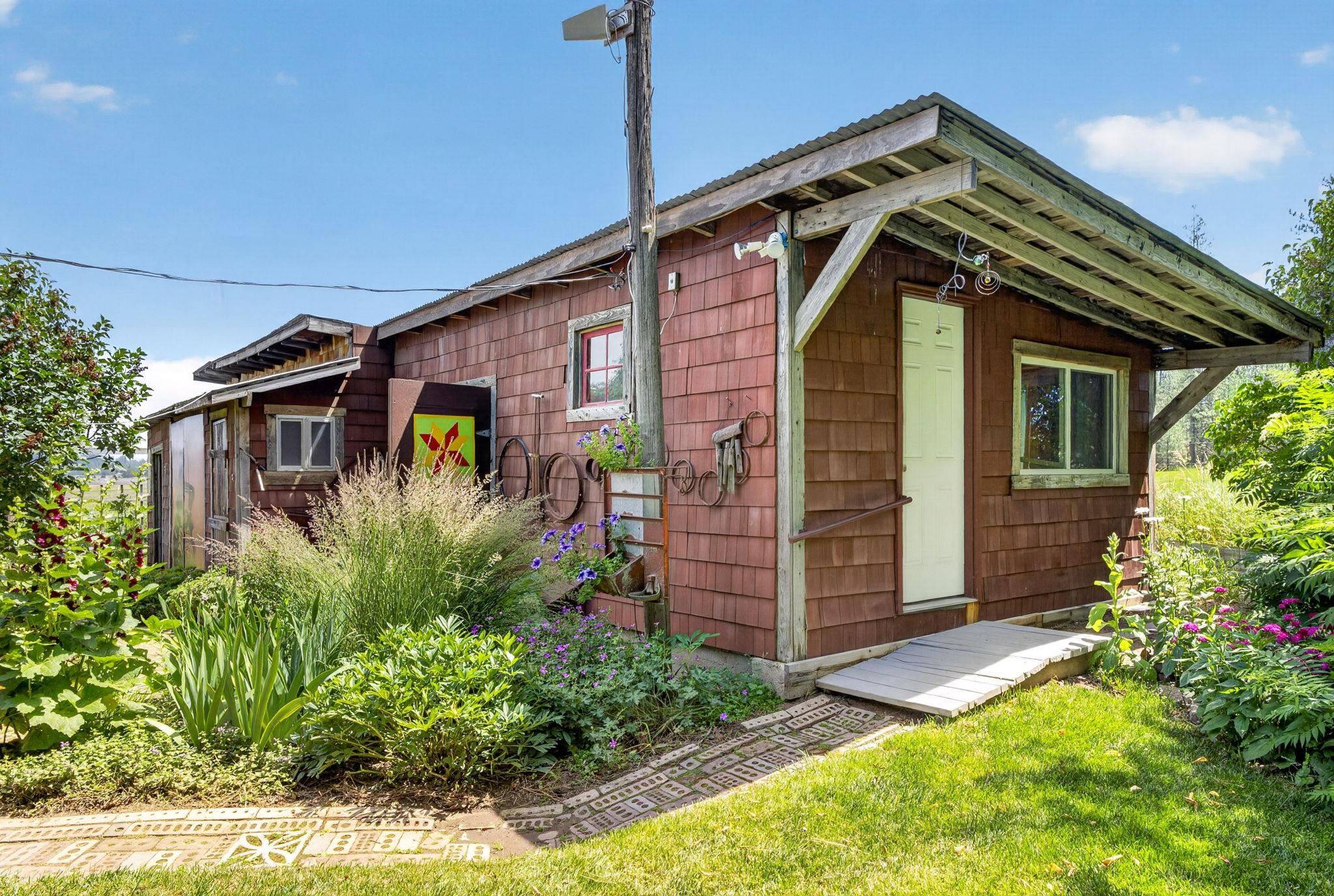 5297 W Glen Grove Staley Rd, Deer Park, WA 99006