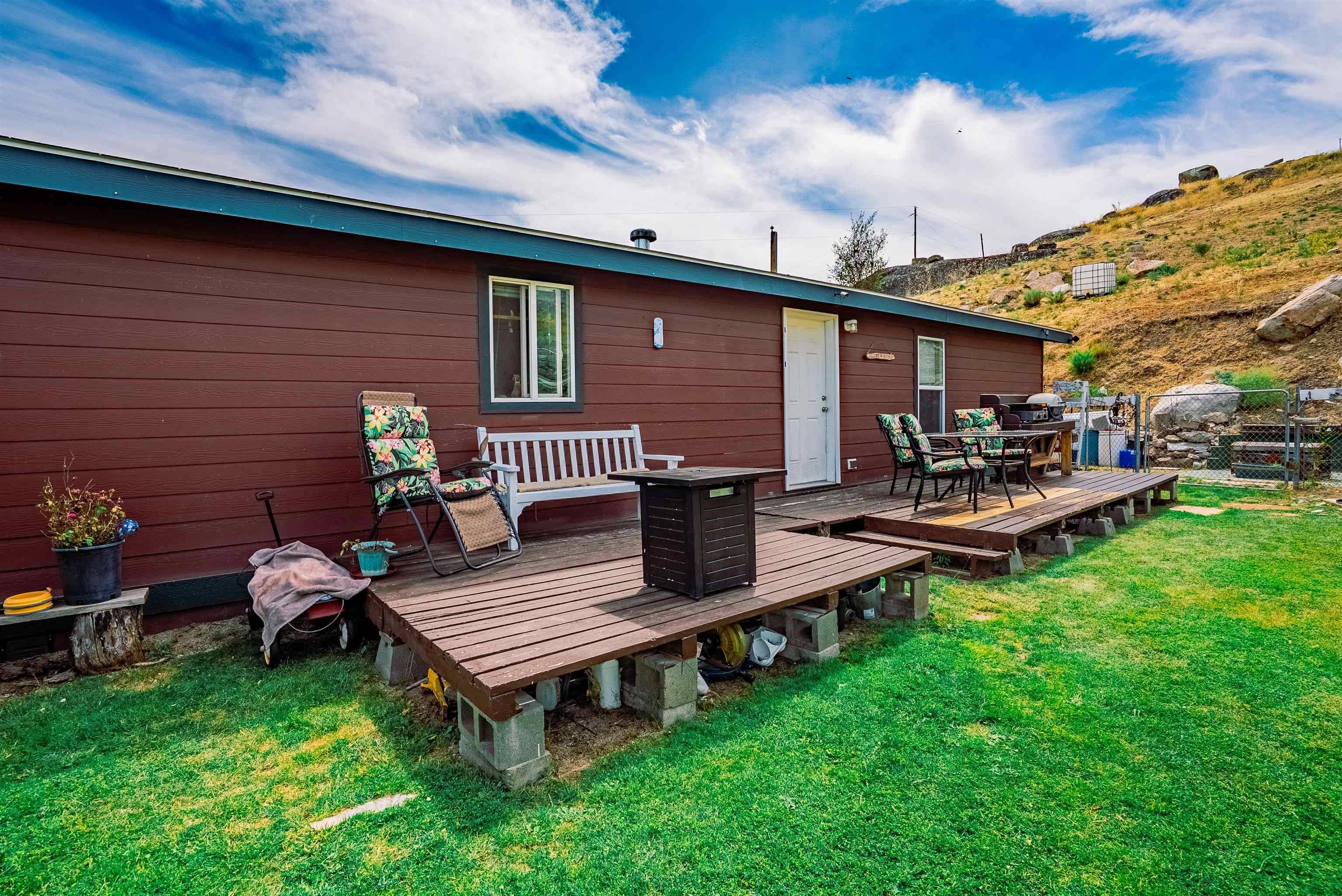 20 Timothy Ln, Brewster, WA 98812