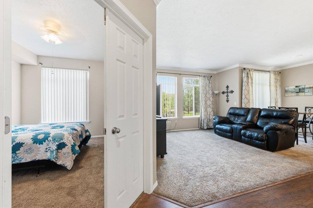 22855 E Country Vista Dr ##414, Liberty Lake, WA 99019