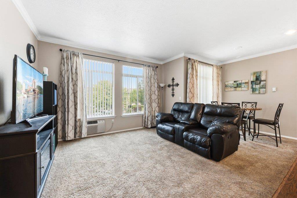 22855 E Country Vista Dr ##414, Liberty Lake, WA 99019