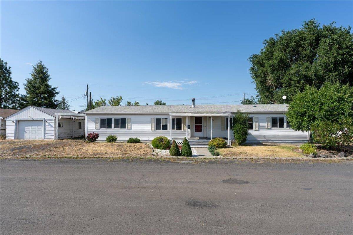 202 Marshall St, Davenport, WA 99122