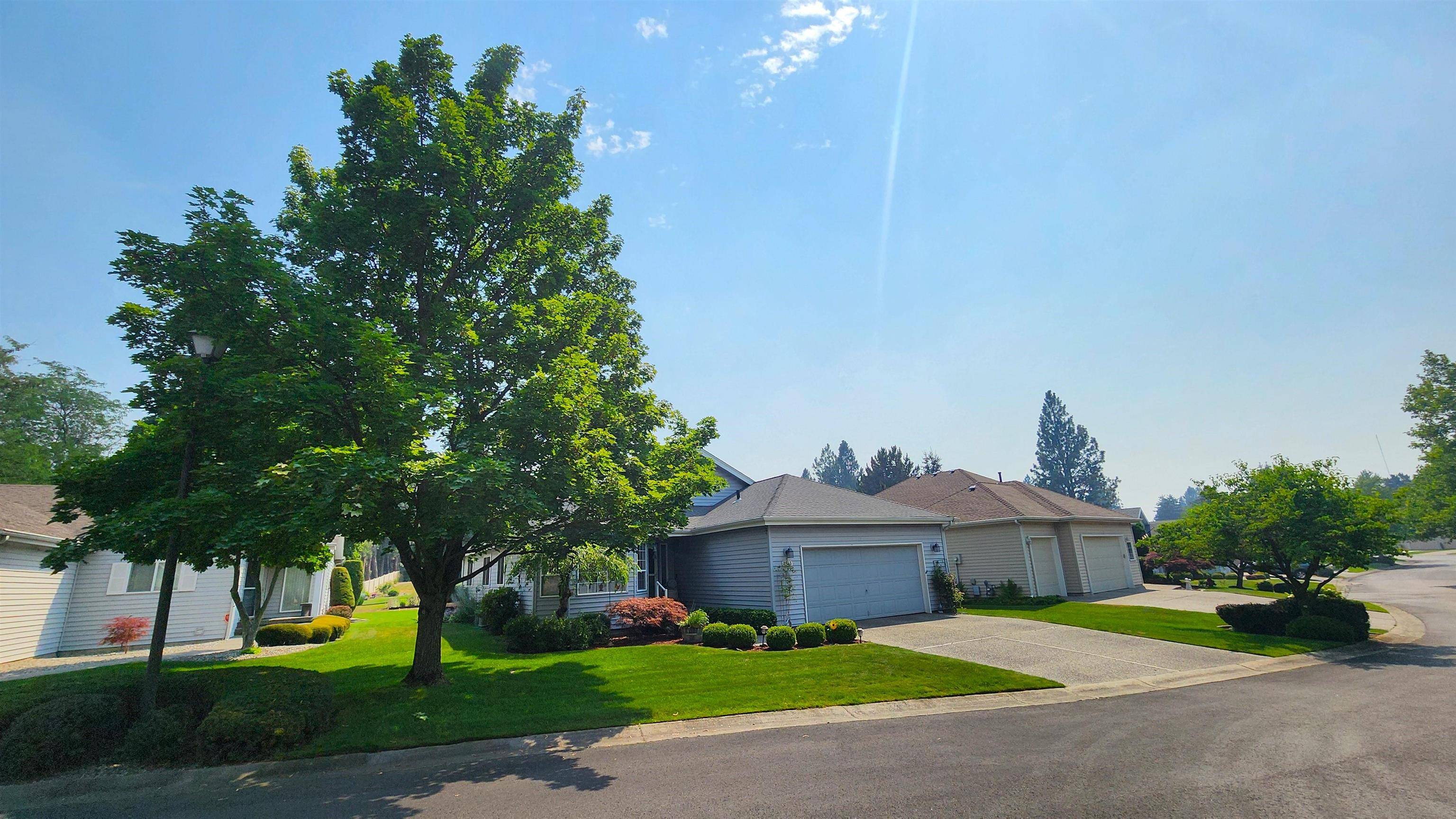3815 S GREYSTONE Ln, Spokane, WA 99223