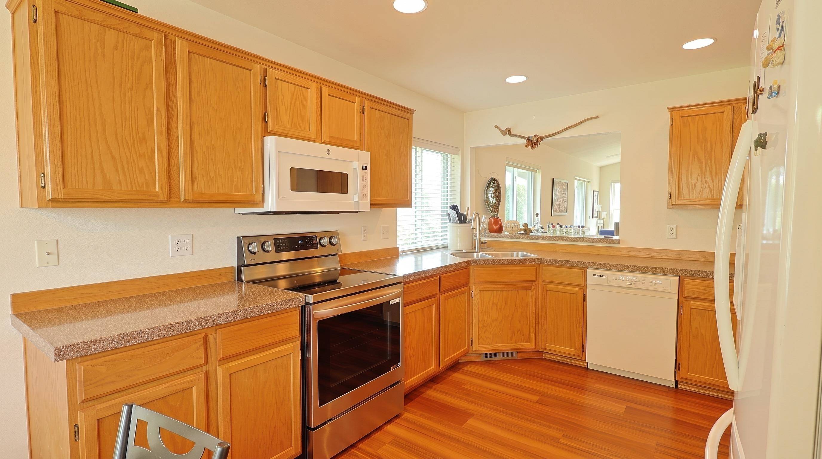 3815 S GREYSTONE Ln, Spokane, WA 99223
