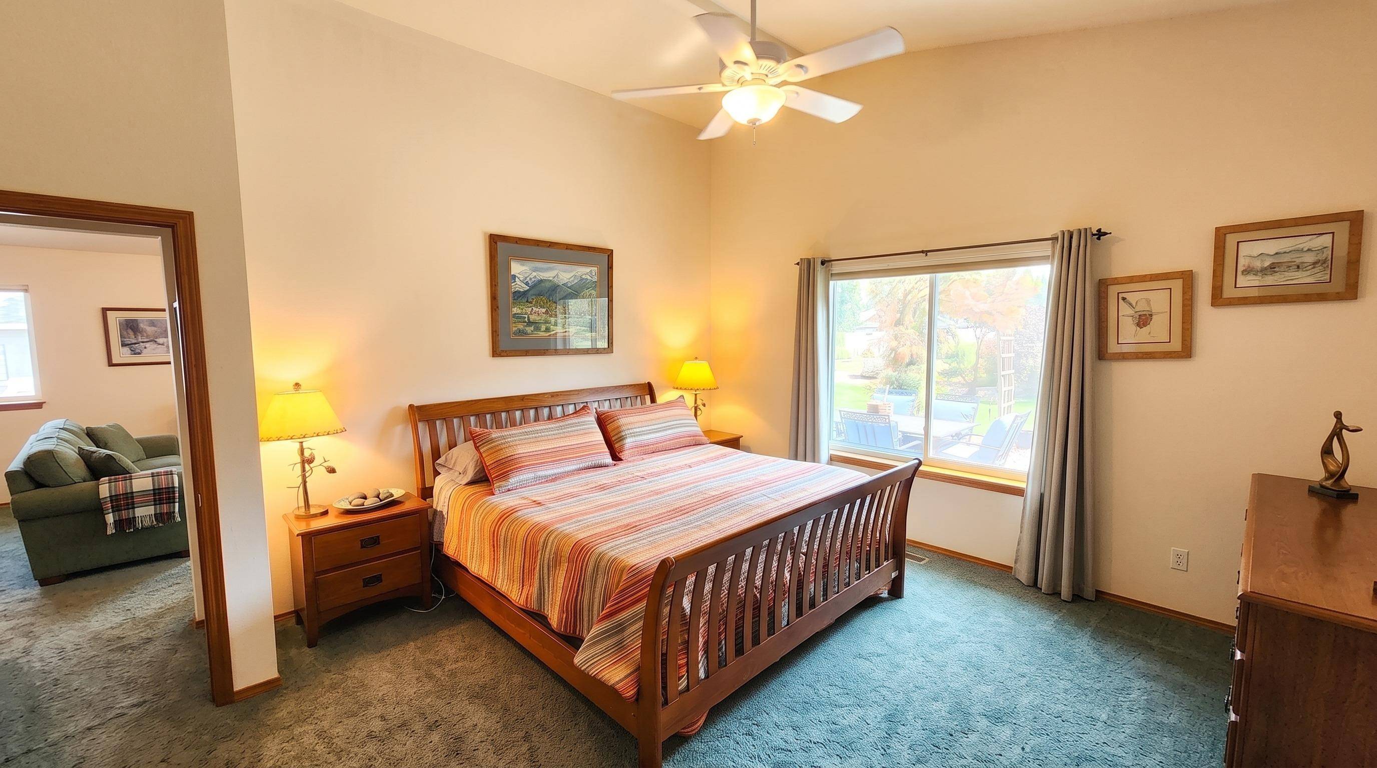 3815 S GREYSTONE Ln, Spokane, WA 99223