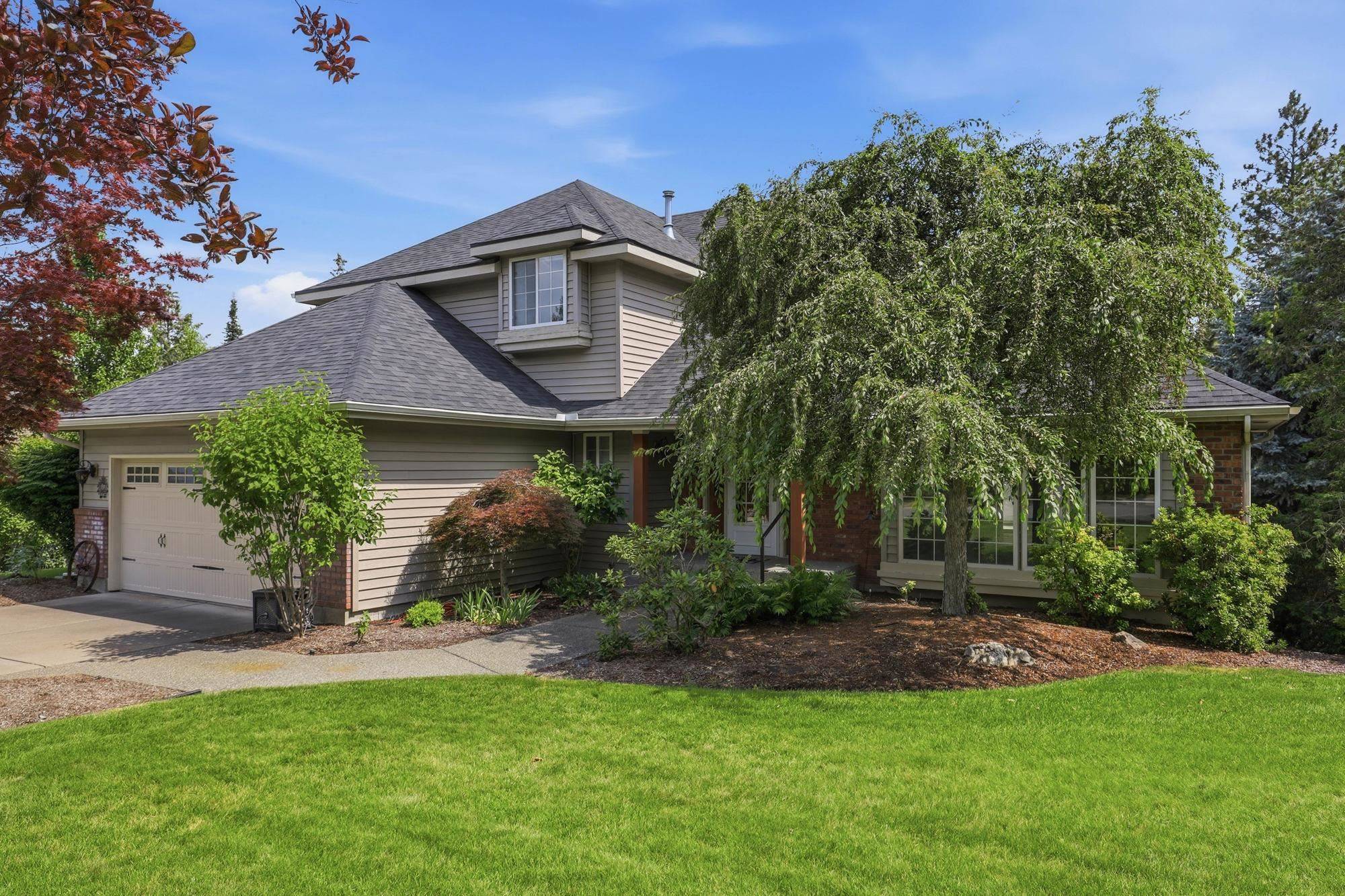 4815 S Bella Vista Dr, Veradale, WA 99037