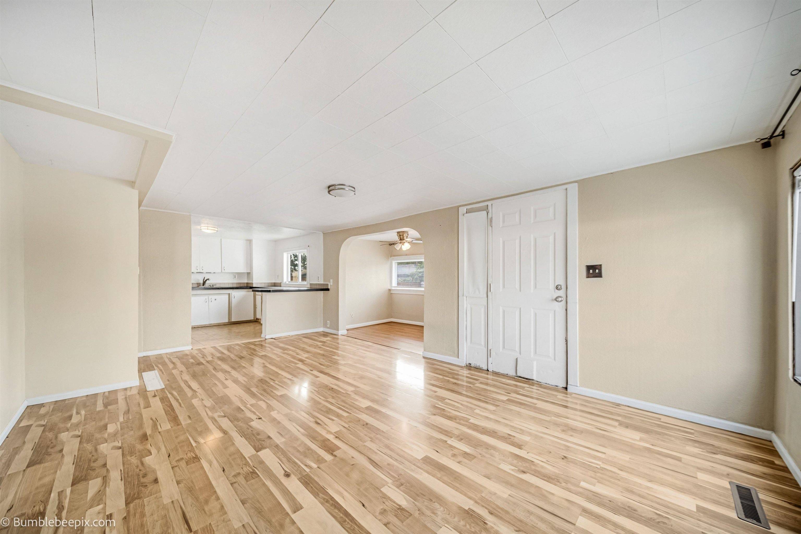 810 S University Rd, Spokane Valley, WA 99206