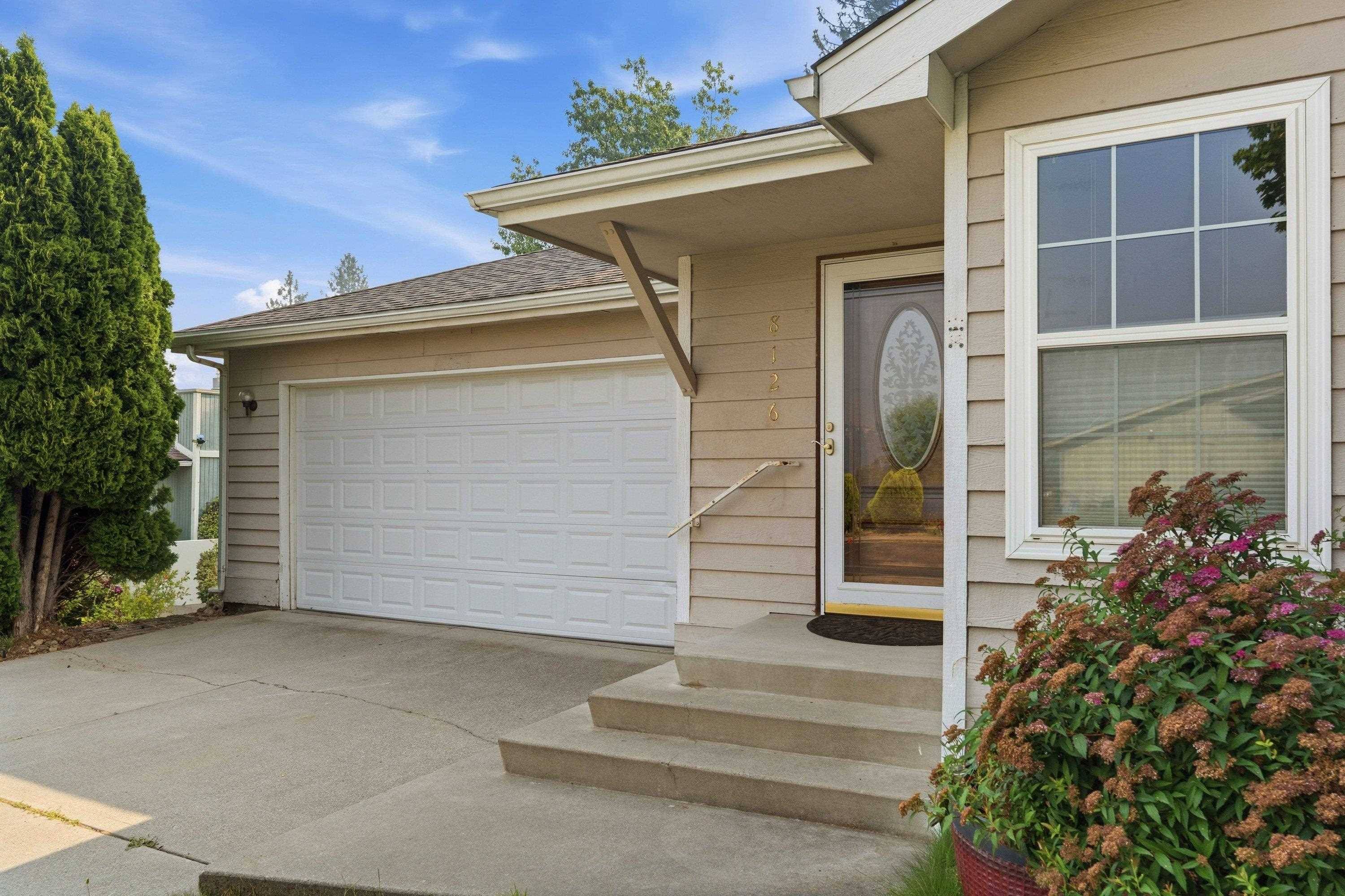 8126 N COLTON St, Spokane, WA 99208
