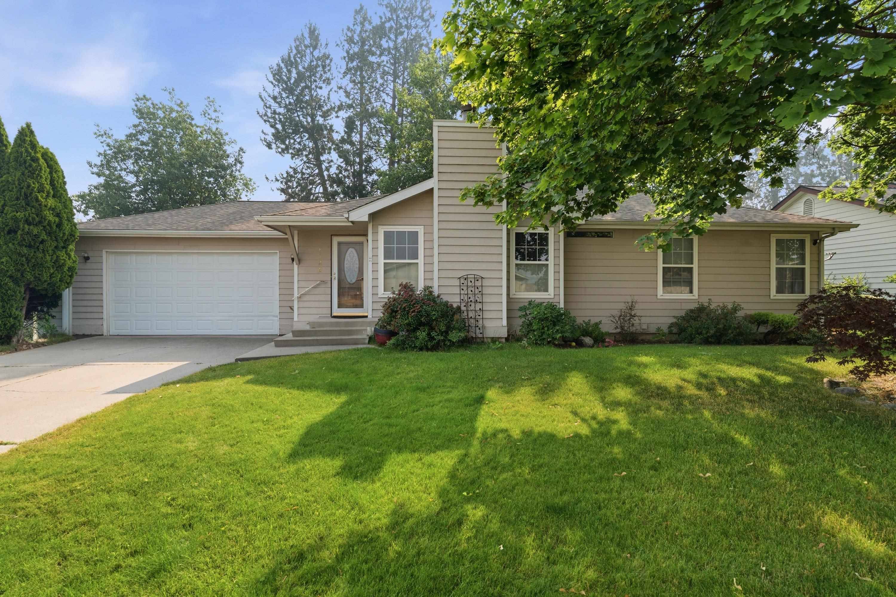 8126 N COLTON St, Spokane, WA 99208