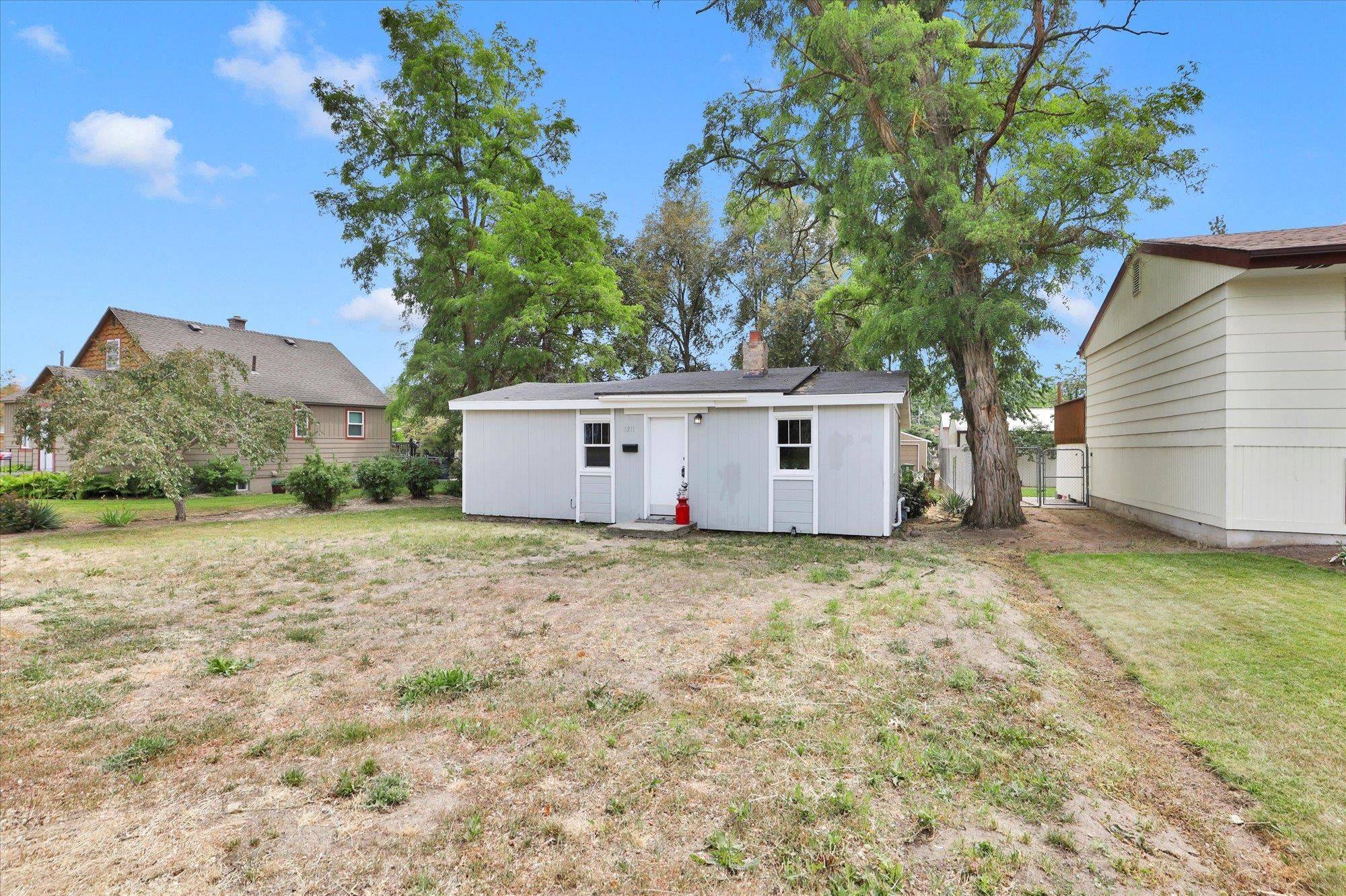 1211 W Bismark Ave, Spokane, WA 99205