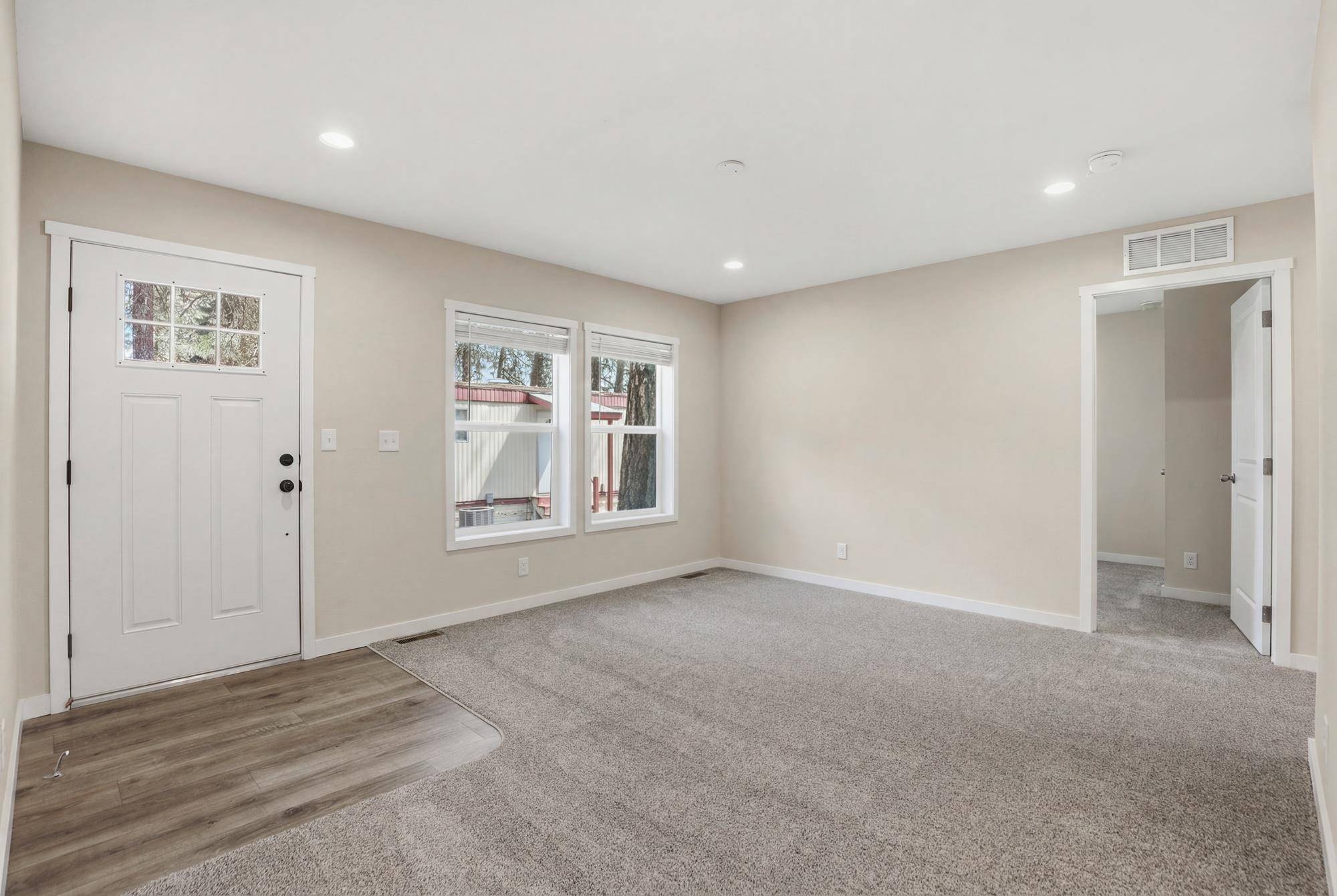 3928 E Lane Park Rd #9, Mead, WA 99021