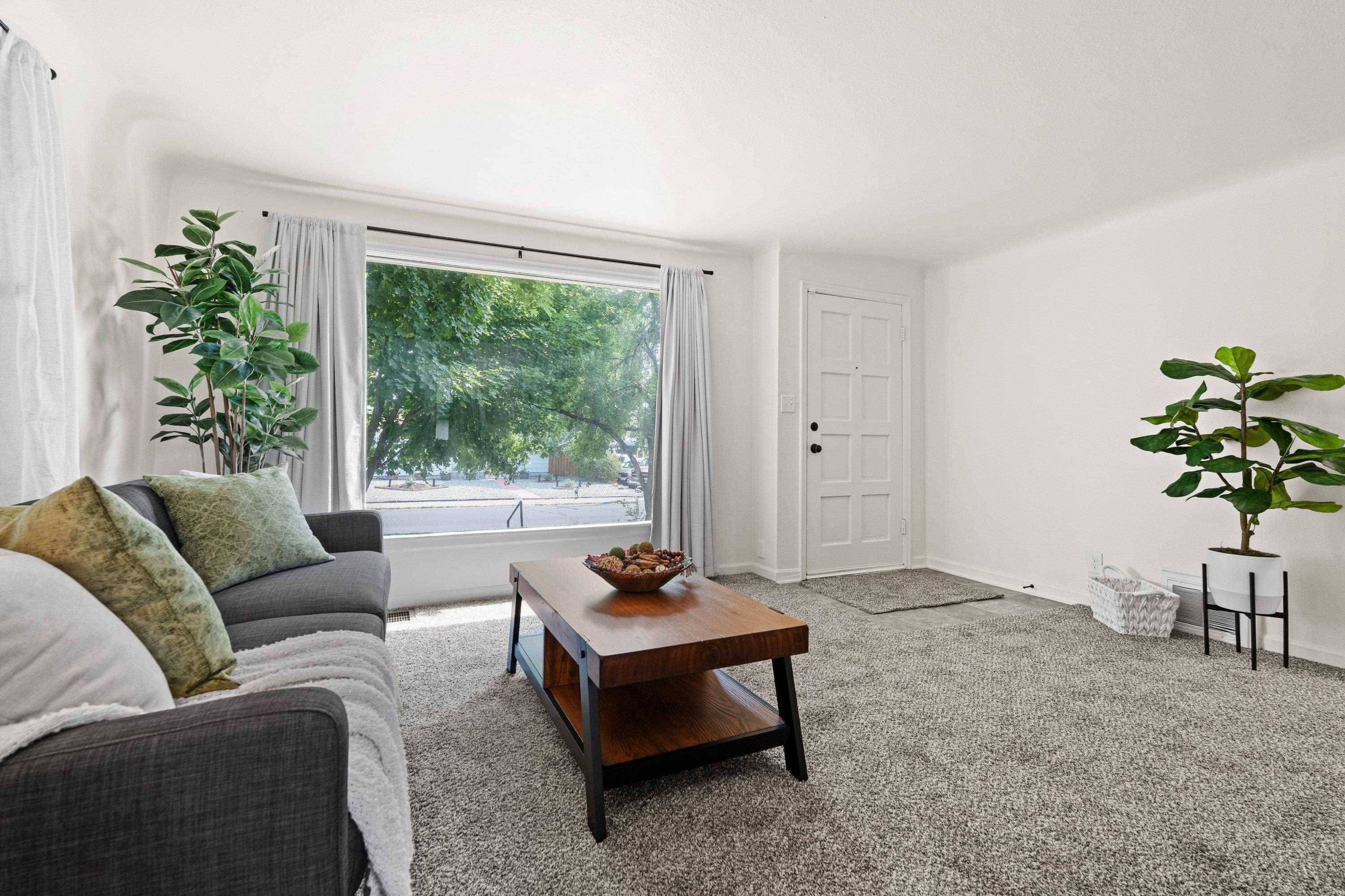 4811 N Oak St, Spokane, WA 99205