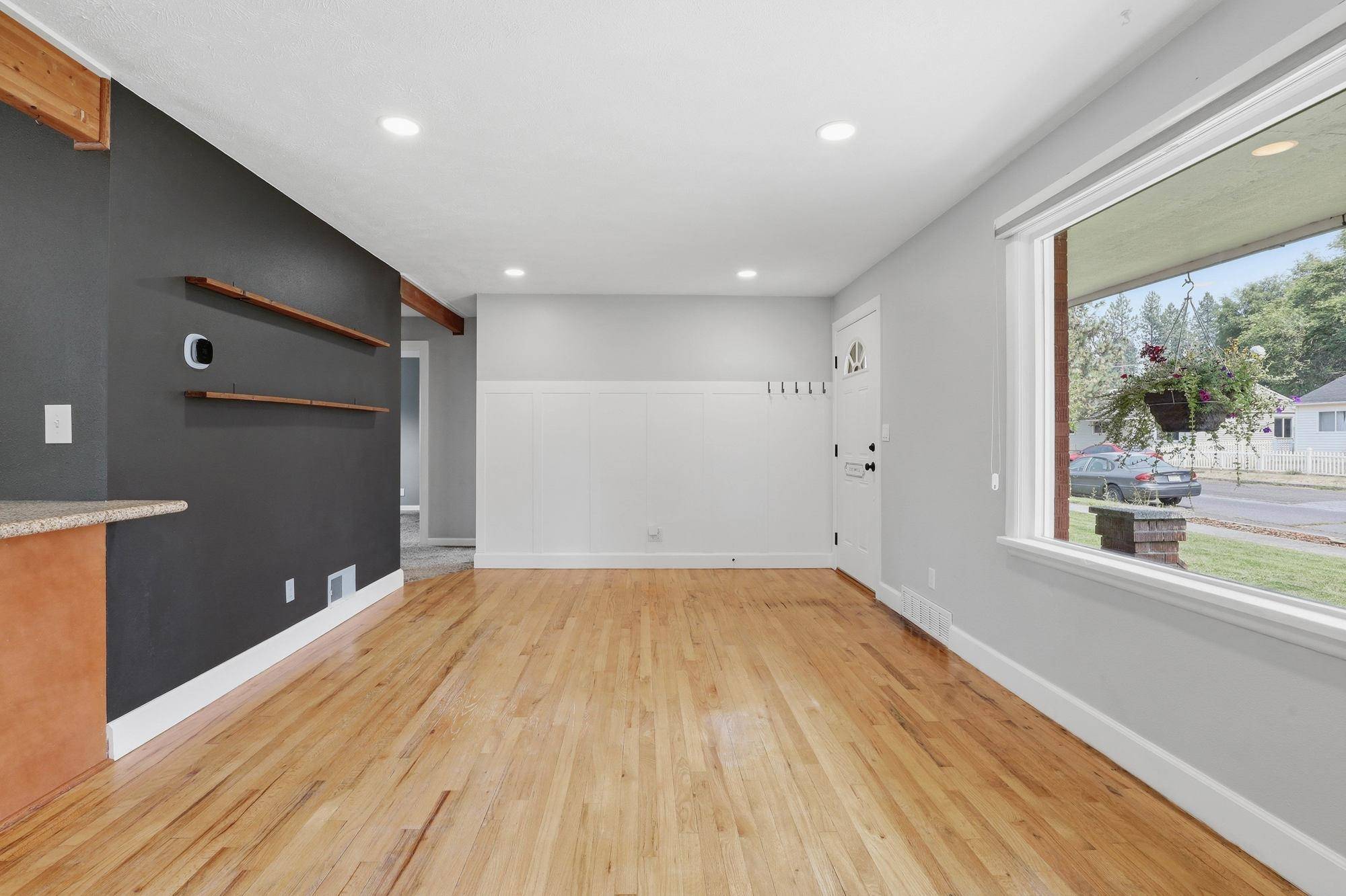 6003 N Greenwood Blvd, Spokane, WA 99205
