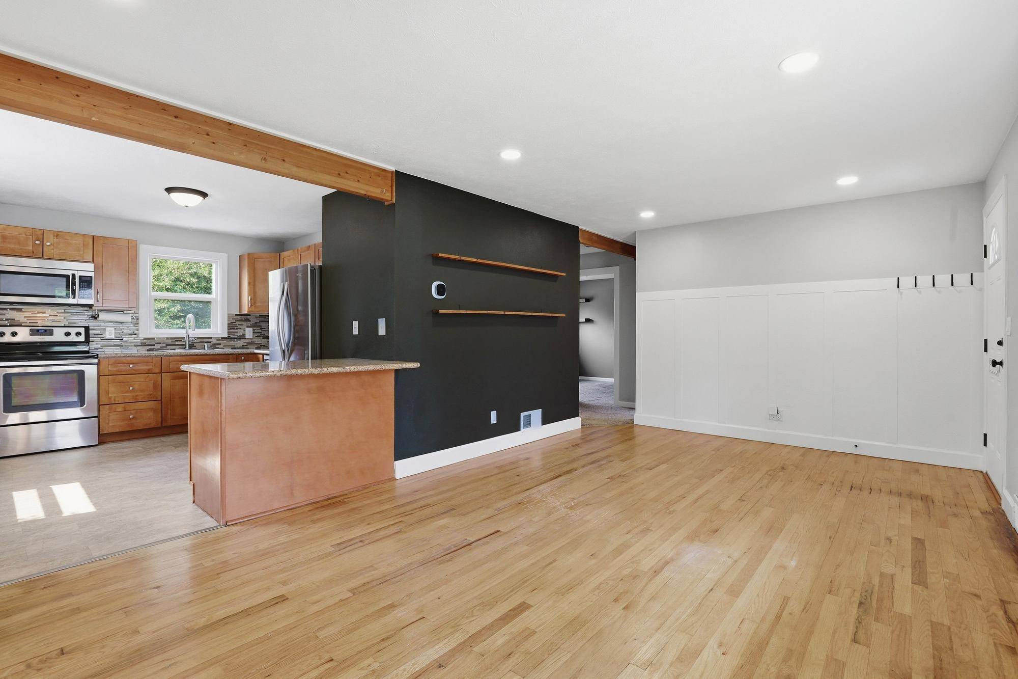 6003 N Greenwood Blvd, Spokane, WA 99205