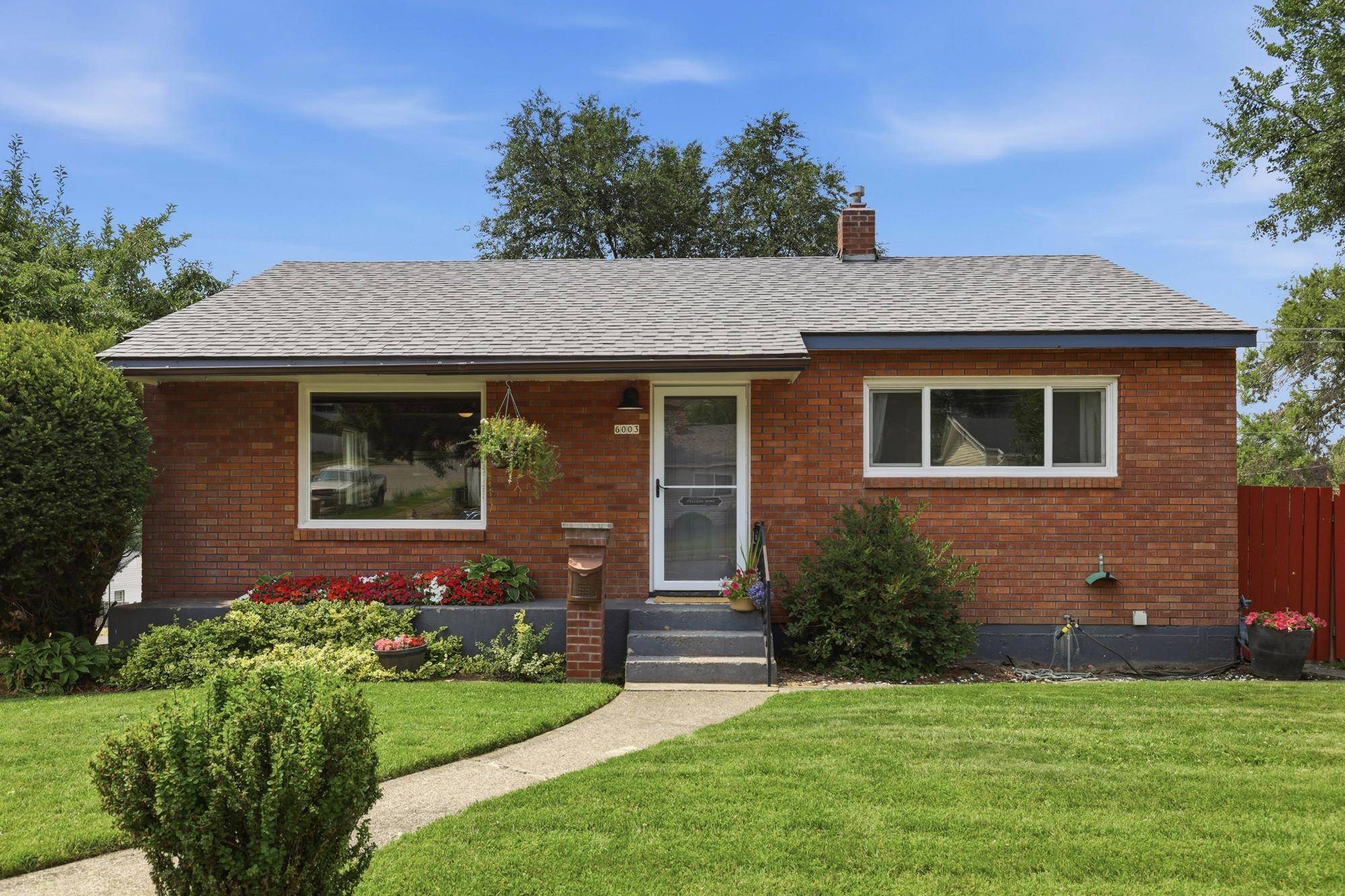 6003 N Greenwood Blvd, Spokane, WA 99205