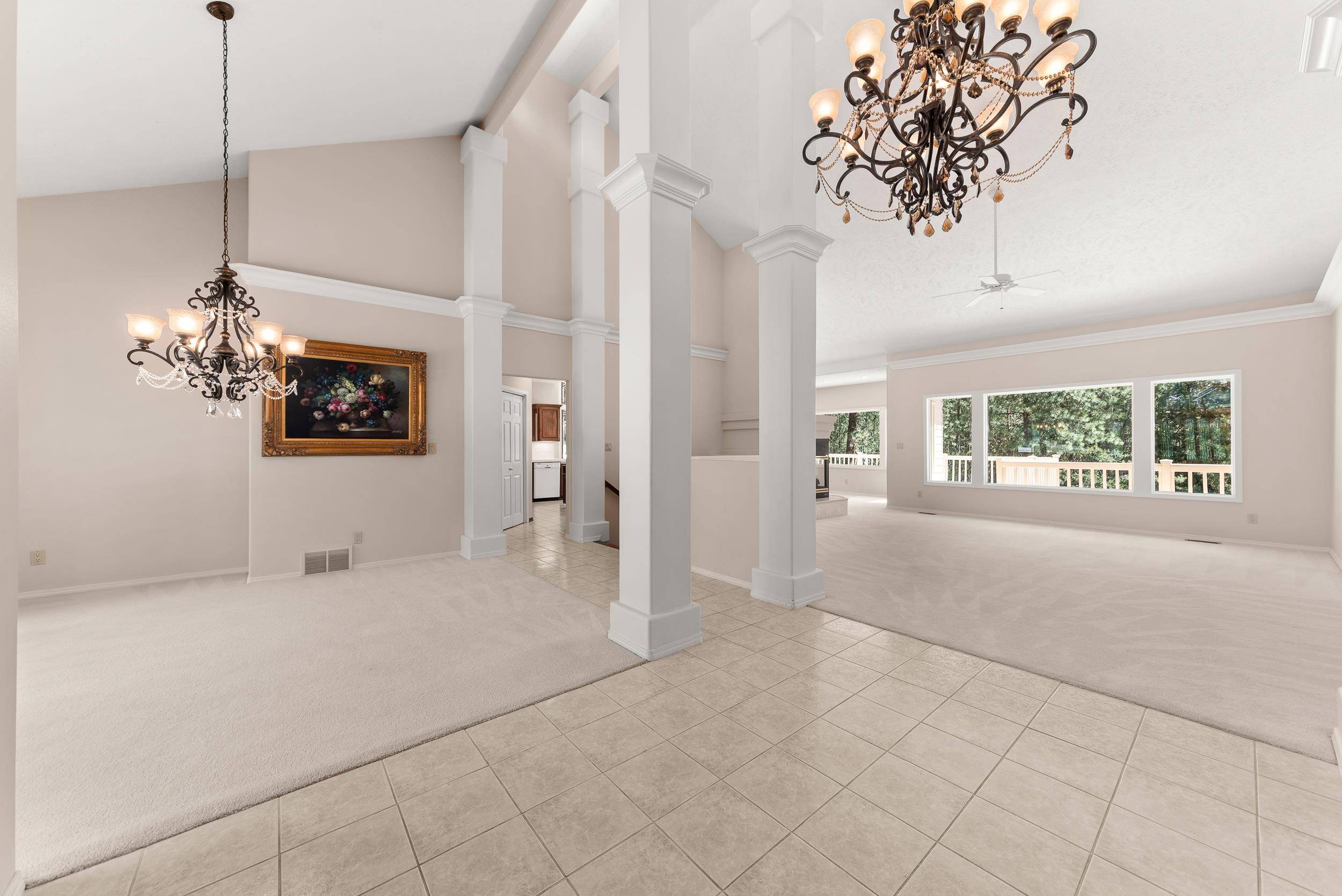 8912 N Oakland Rd, Newman Lake, WA 99025