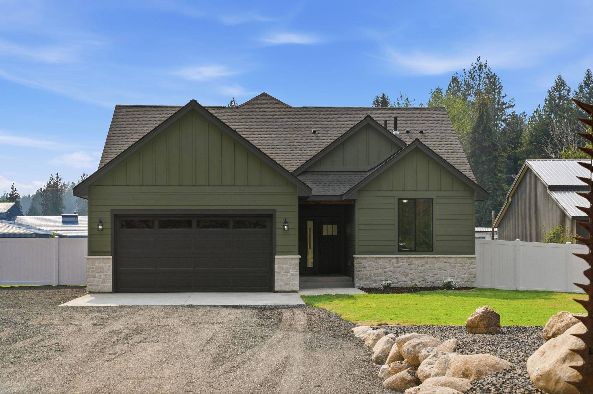 25819 N Chattaroy Cir, Chattaroy, WA 99003