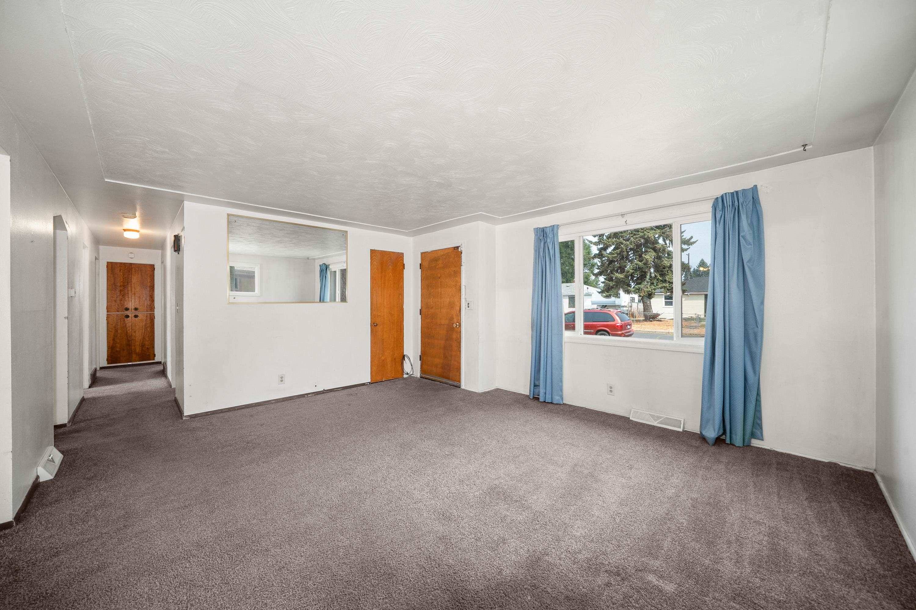 1654 E Columbia Ave, Spokane, WA 99207