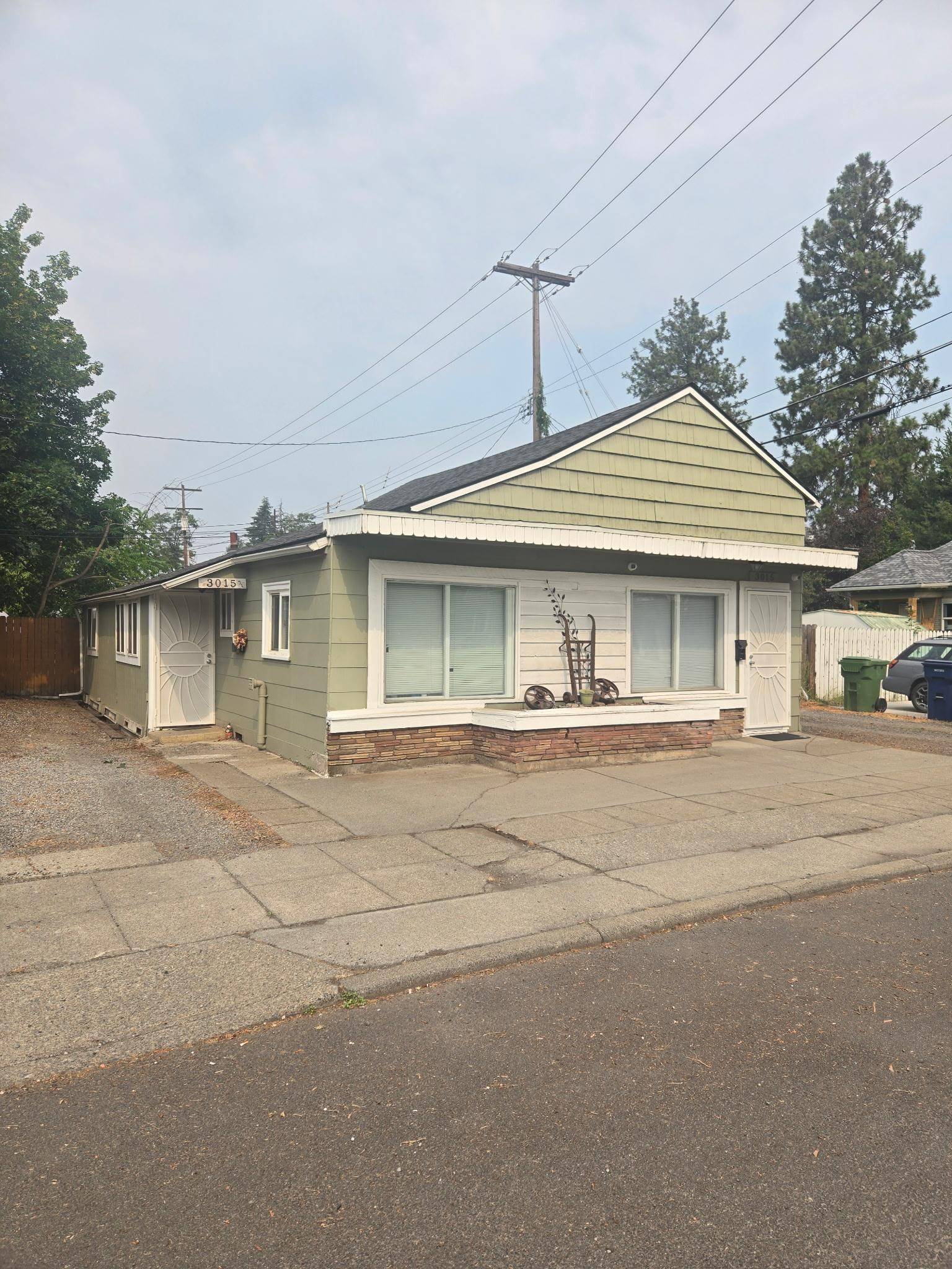 3015 & 3015 1/2 N POST St, Spokane, WA 99205