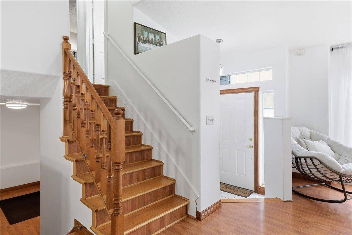 7311 N PERRY St, Spokane, WA 99217-8720