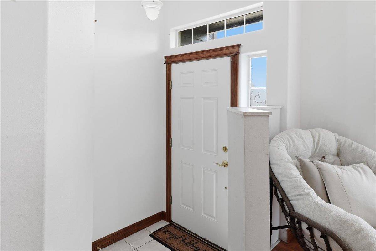 7311 N PERRY St, Spokane, WA 99217-8720
