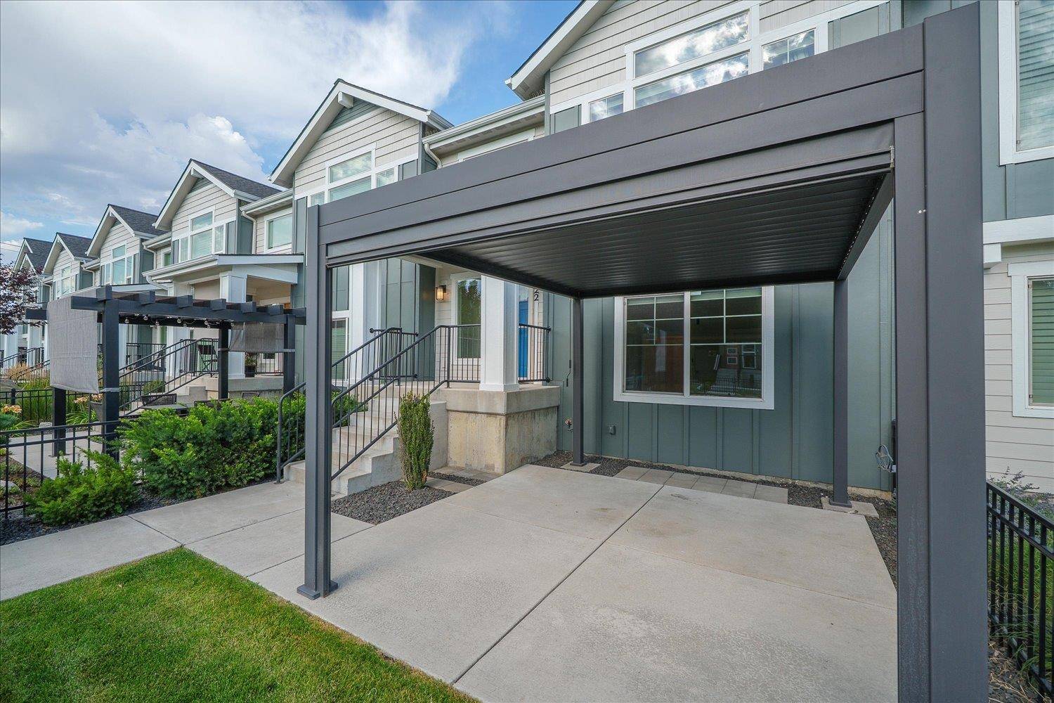 2422 W Summit Pkwy, Spokane, WA 99201