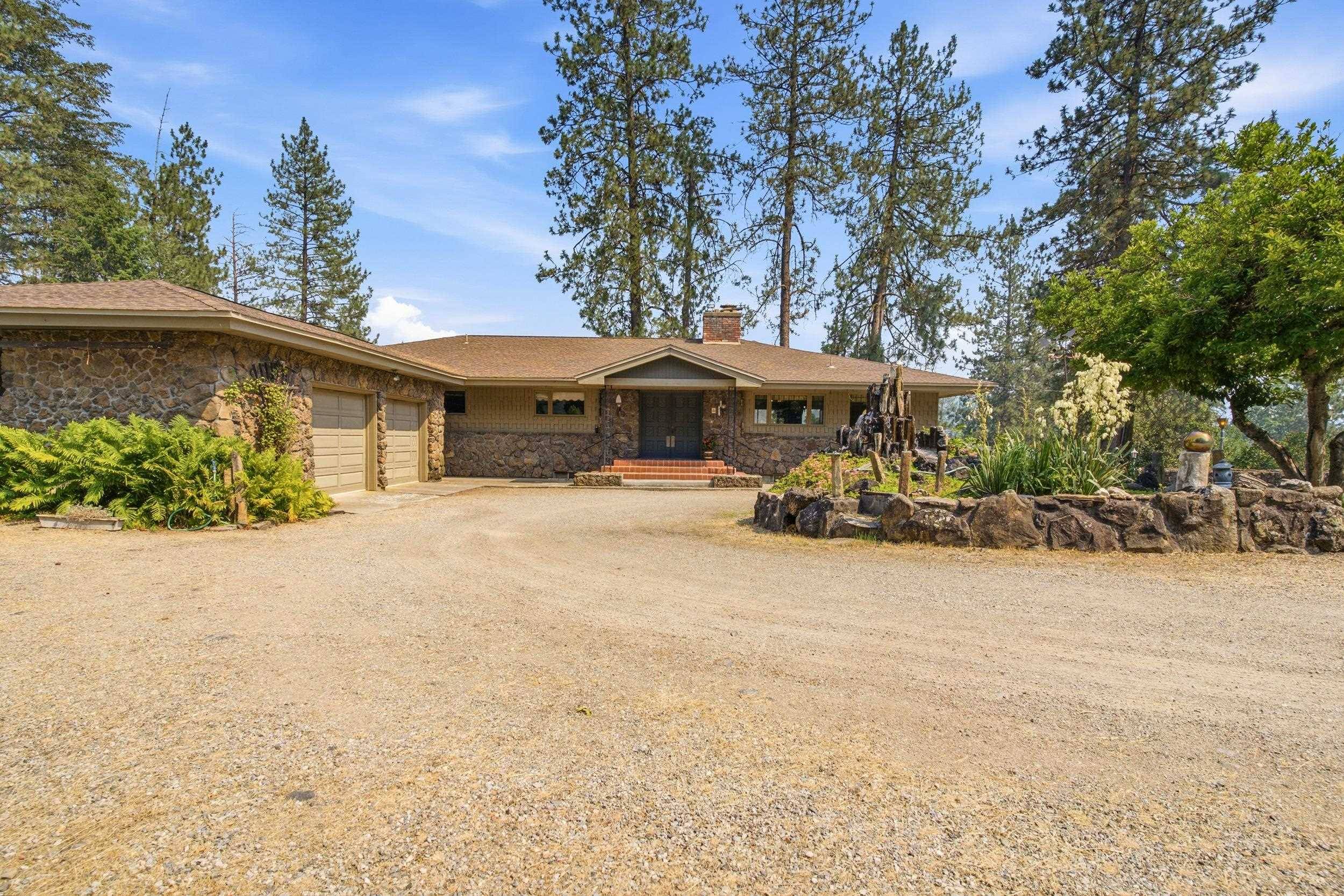 19220 N Little Spokane Dr, Colbert, WA 99005