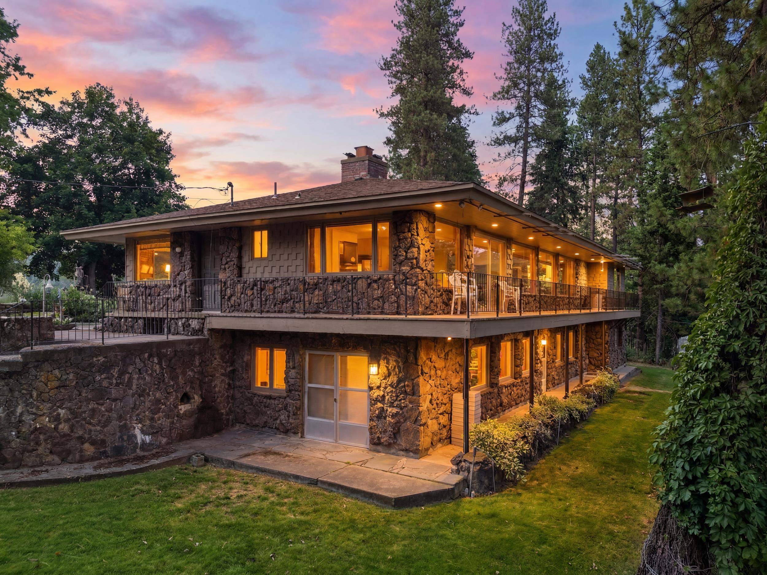 19220 N Little Spokane Dr, Colbert, WA 99005