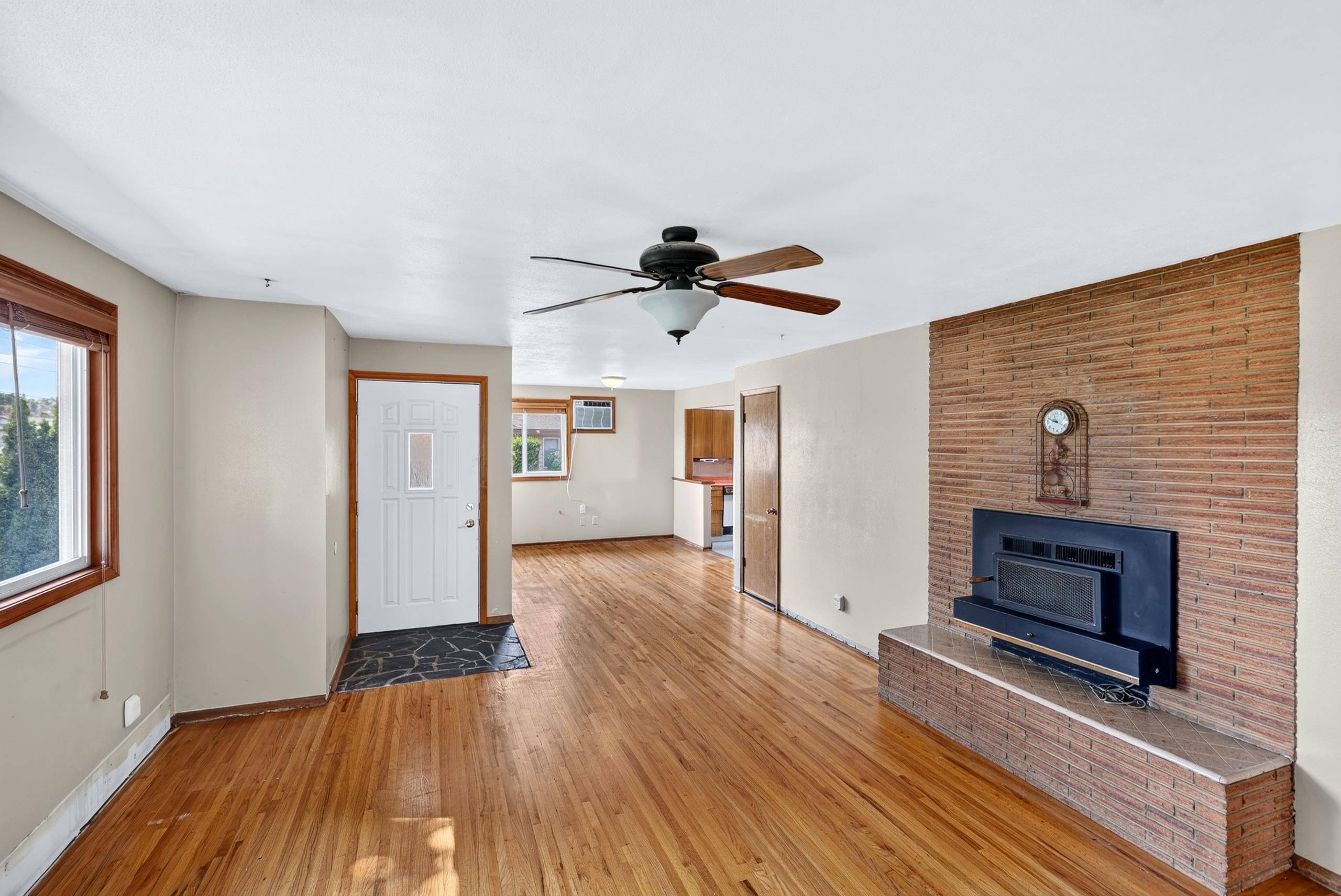 206 S Blake Rd, Spokane Valley, WA 99216