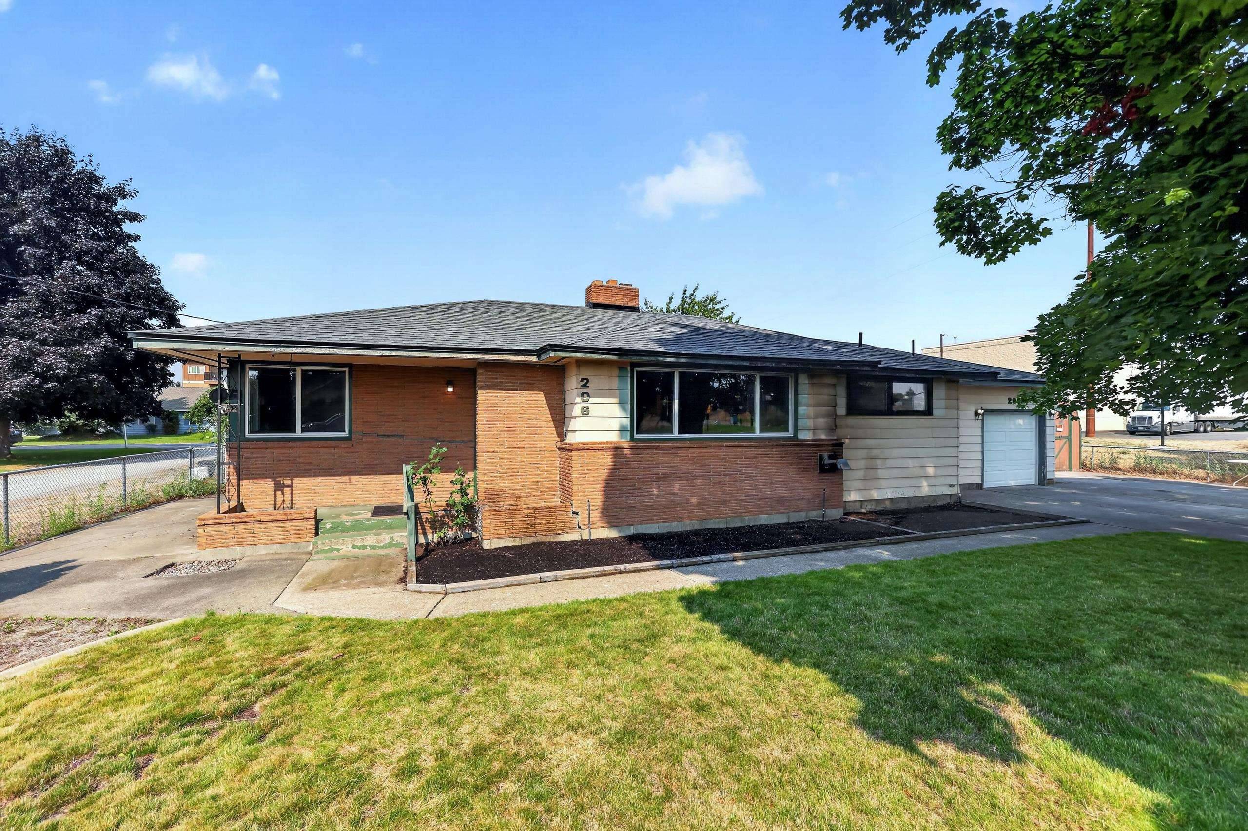 206 S Blake Rd, Spokane Valley, WA 99216