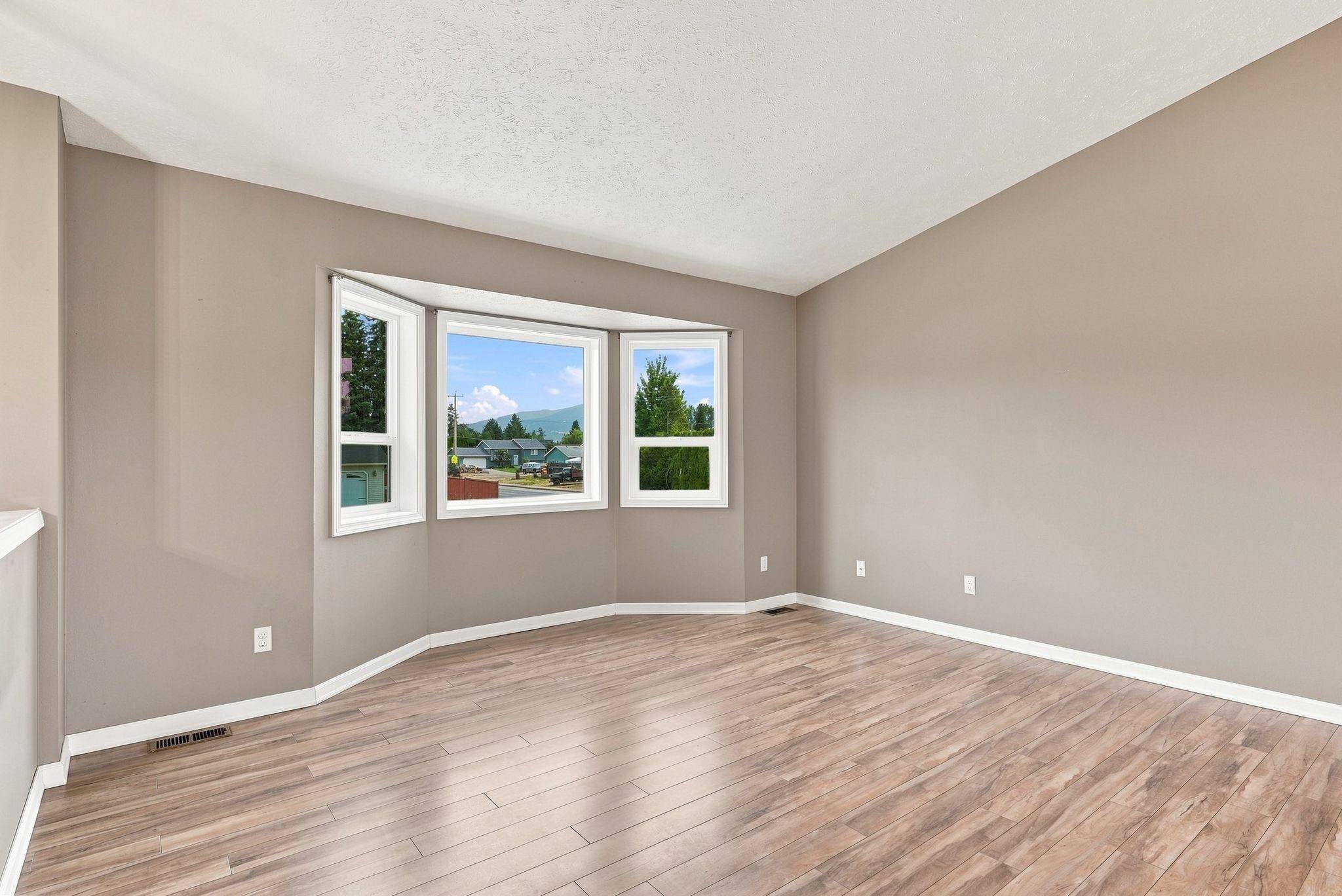 5607 N Malta St, Newman Lake, WA 99025