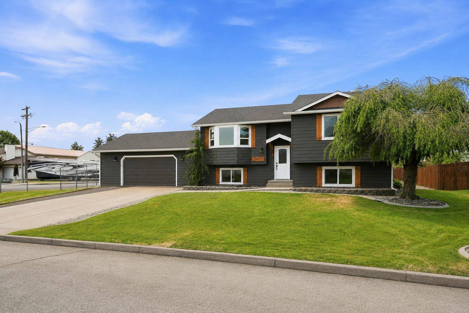5607 N Malta St, Newman Lake, WA 99025