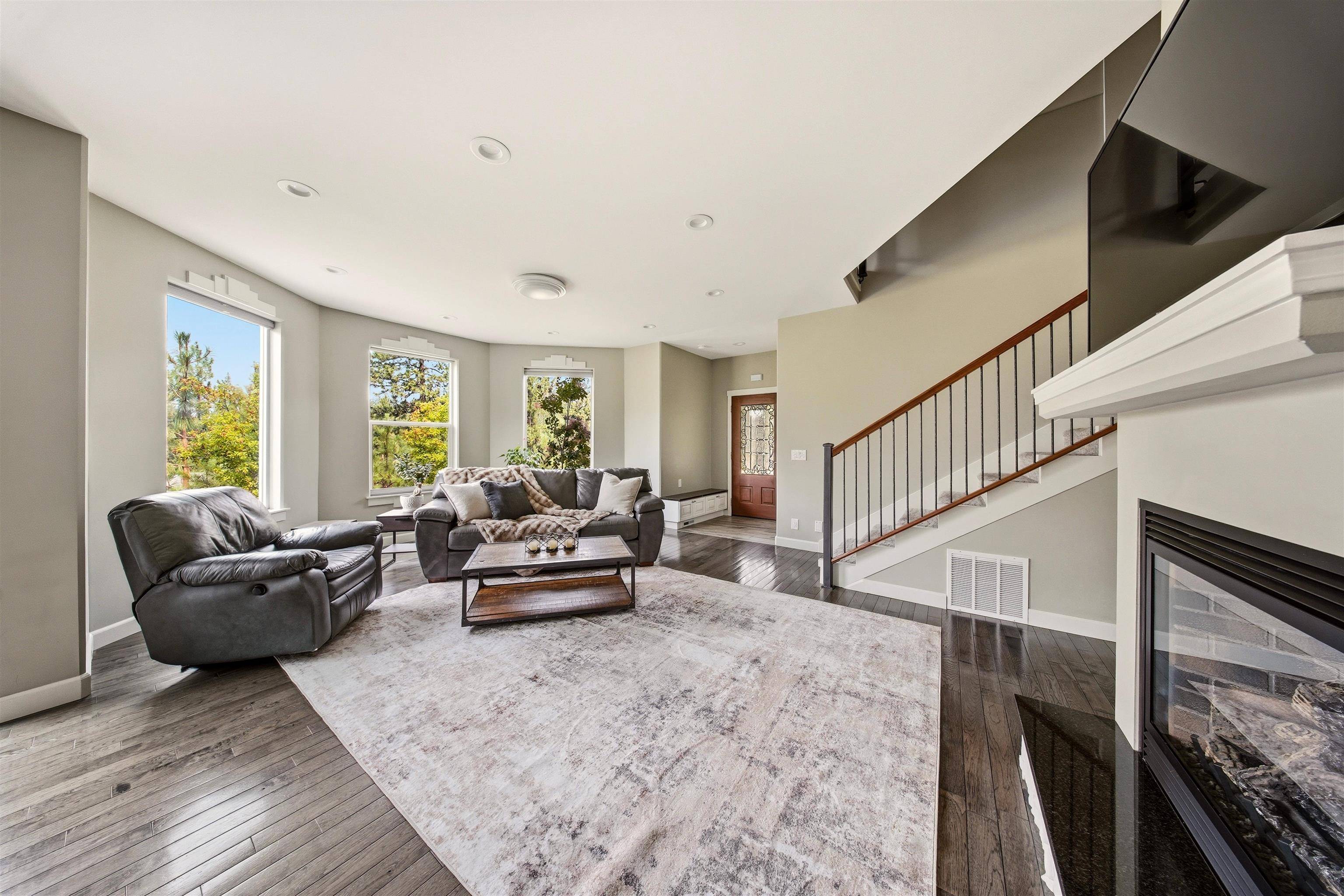 4007 W Shawnee Ln, Spokane, WA 99208