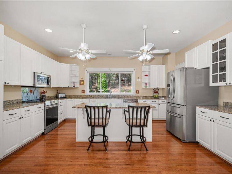720 W FENDER Rd, Colbert, WA 99005